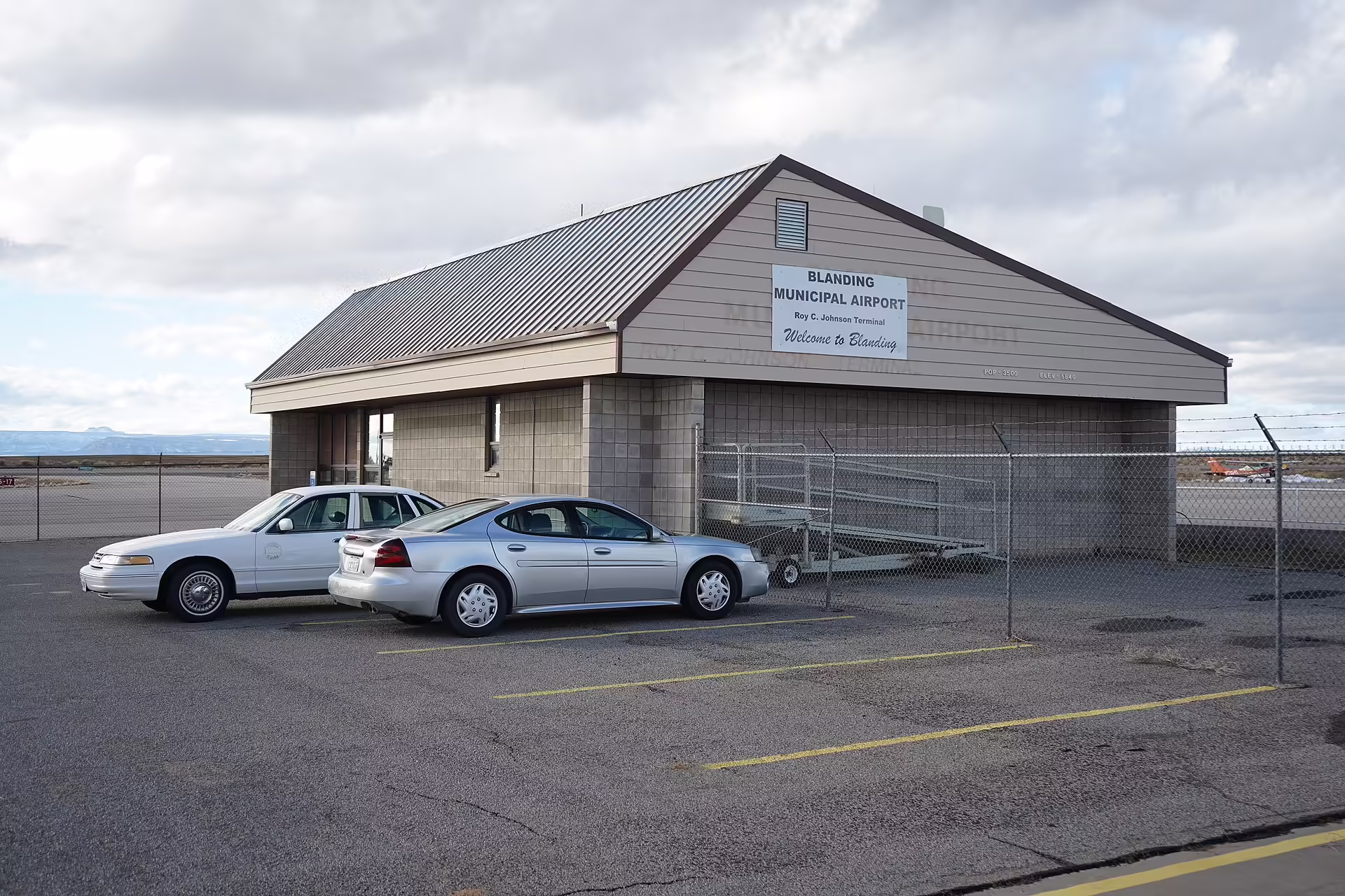 Blanding Municipal Airport (BDG)
