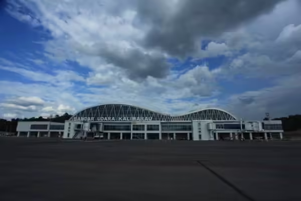 Kalimarau Airport (BEJ)