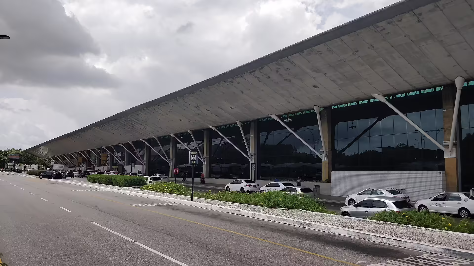Val de Cans/Júlio Cezar Ribeiro International Airport (BEL)