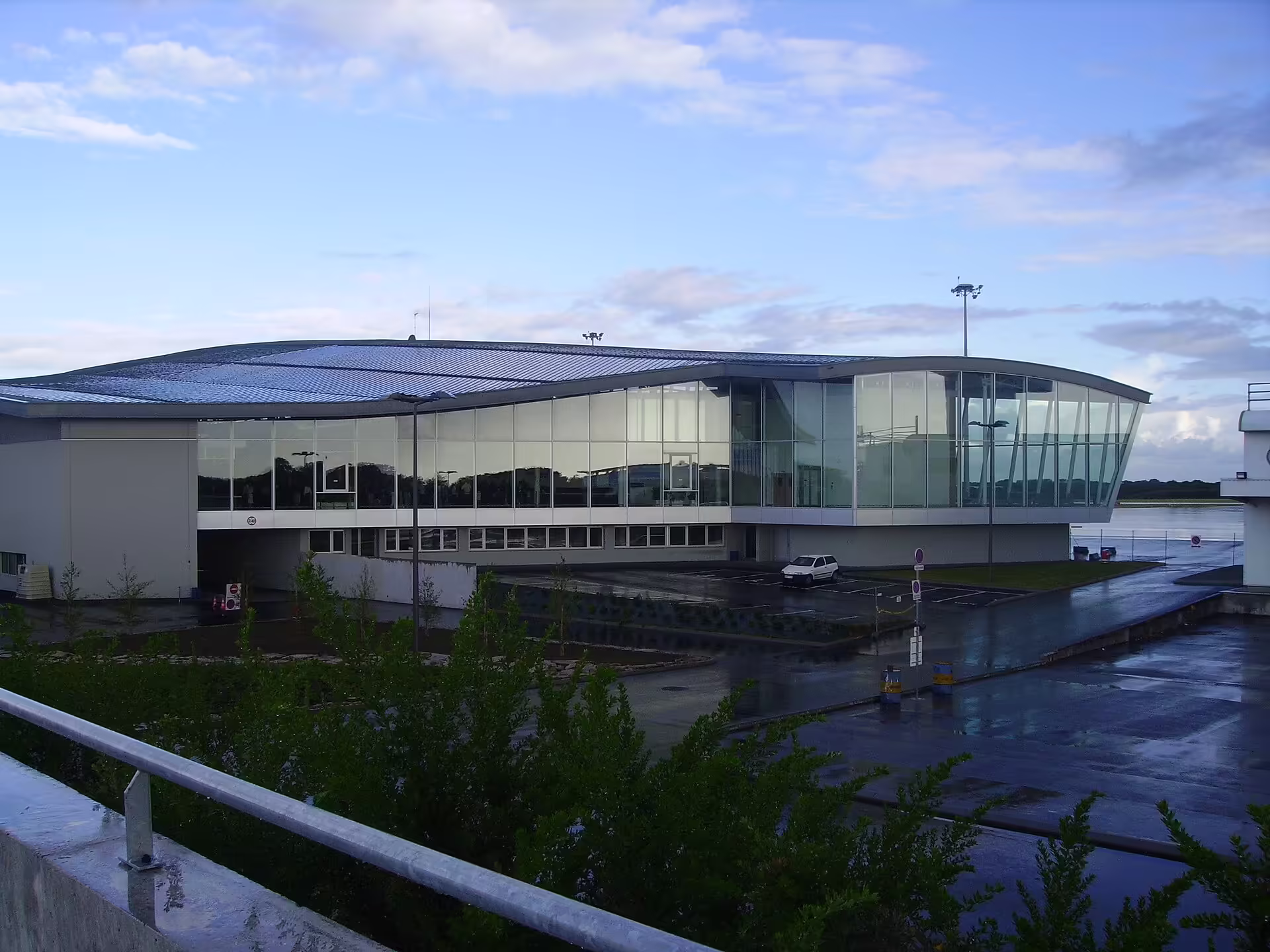 Brest Bretagne airport (BES)