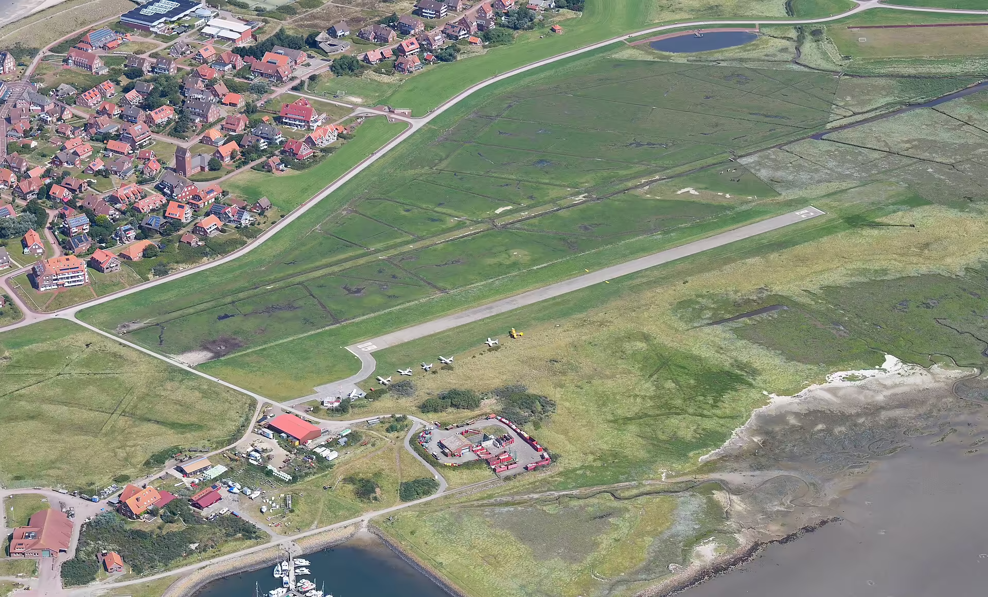 Baltrum Airport (BMR)