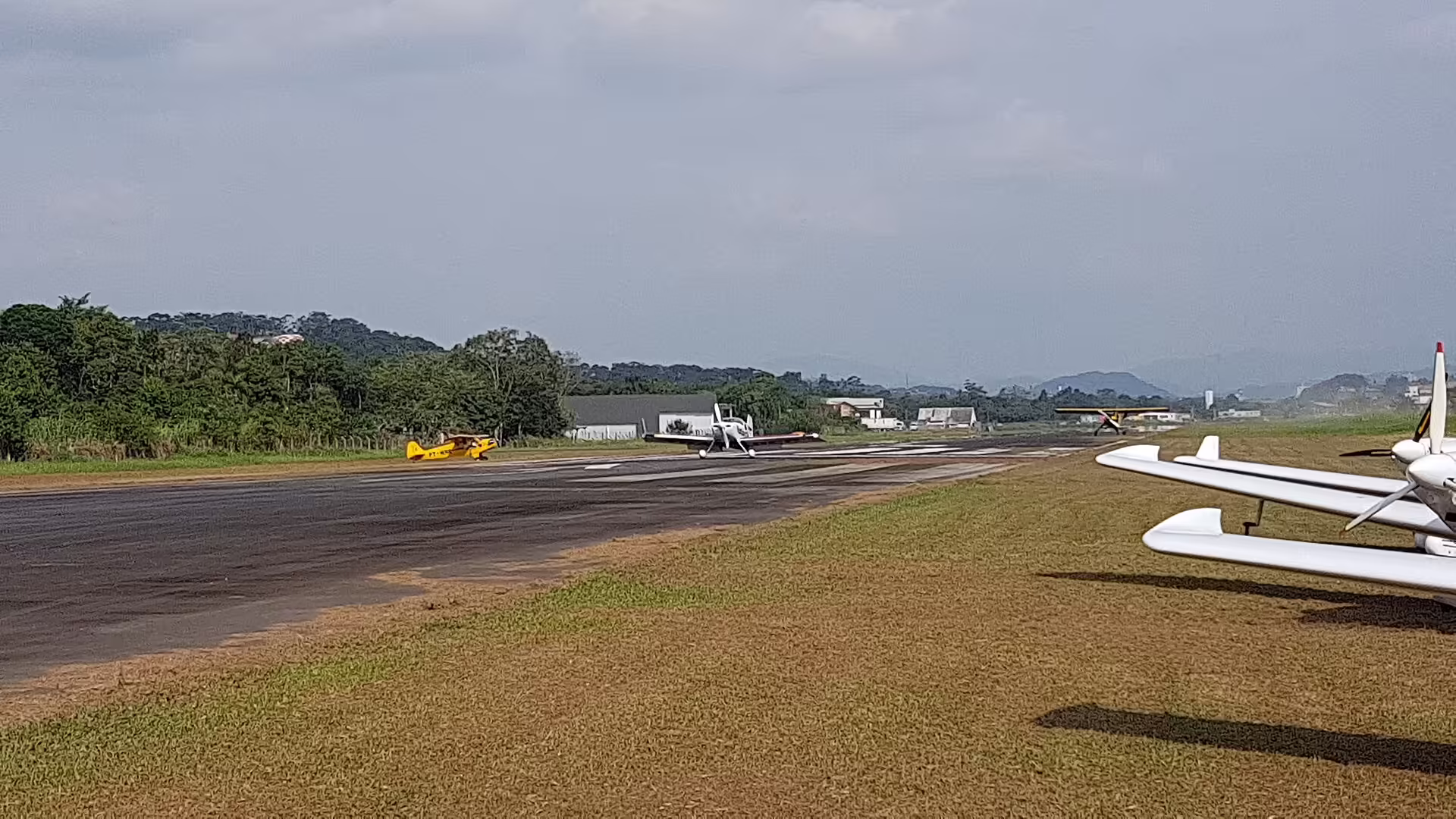 Blumenau Airport (BNU)