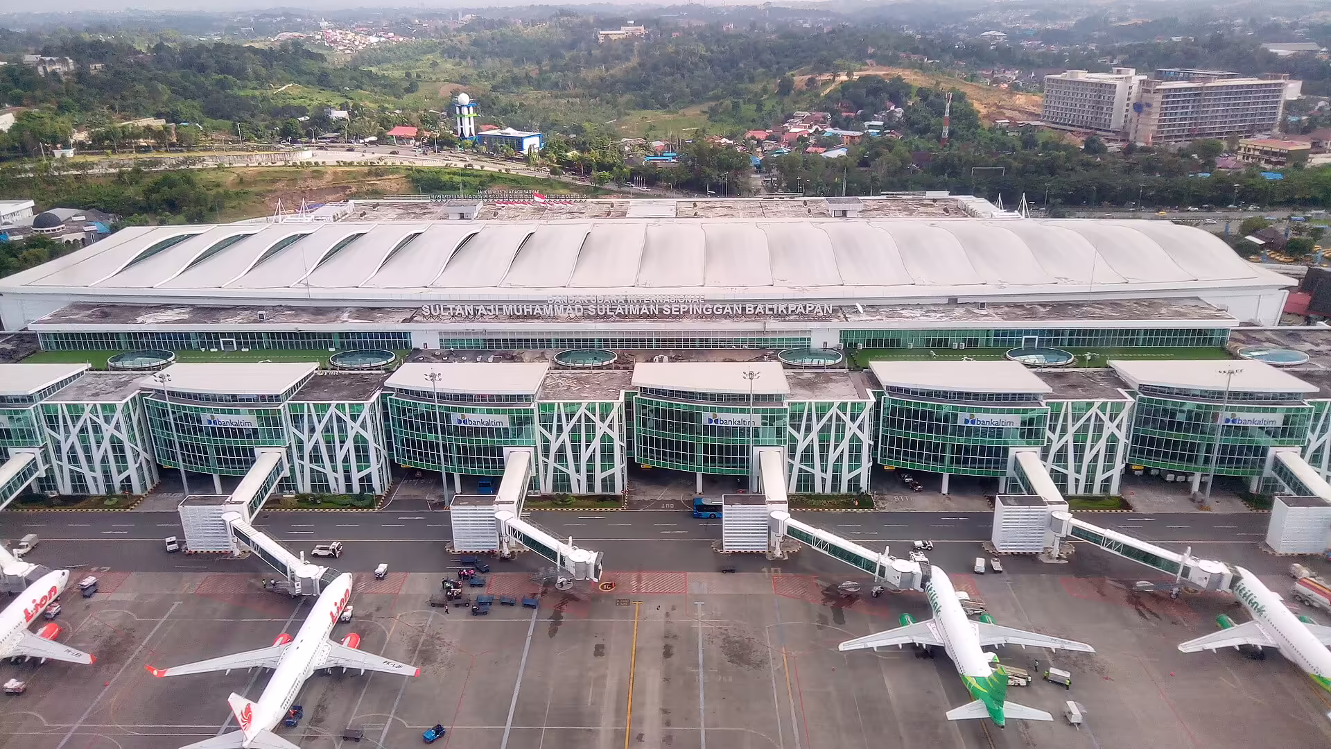 Sultan Aji Muhammad Sulaiman Sepinggan International Airport (BPN)