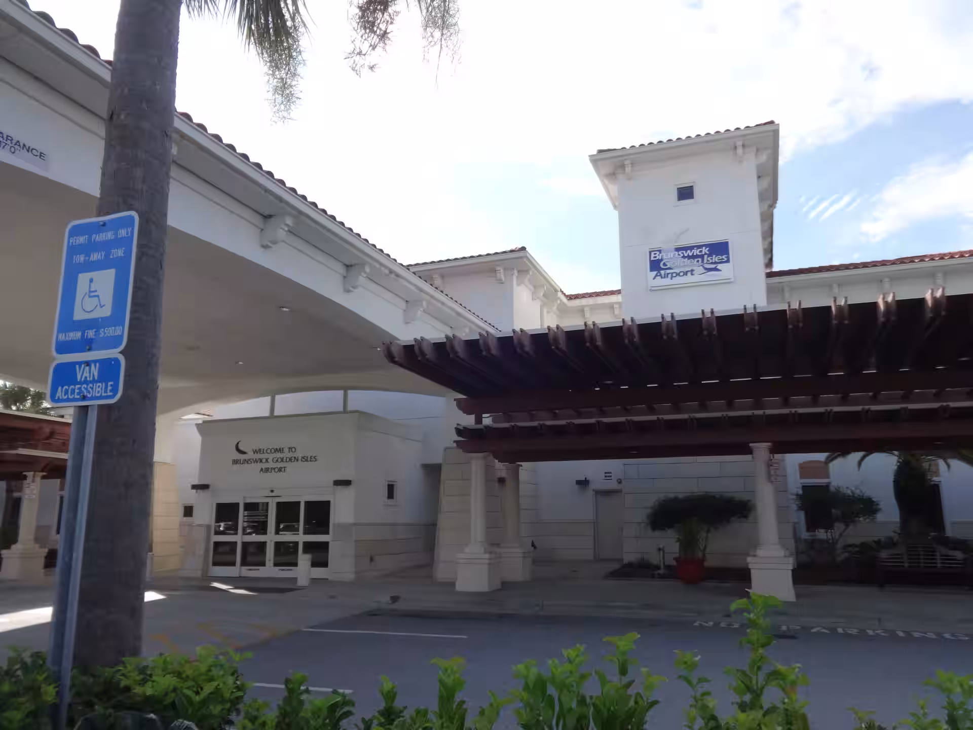 Brunswick Golden Isles Airport (BQK)