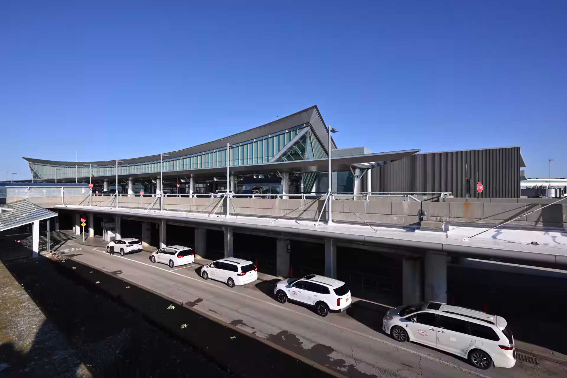 Buffalo Niagara International Airport (BUF)