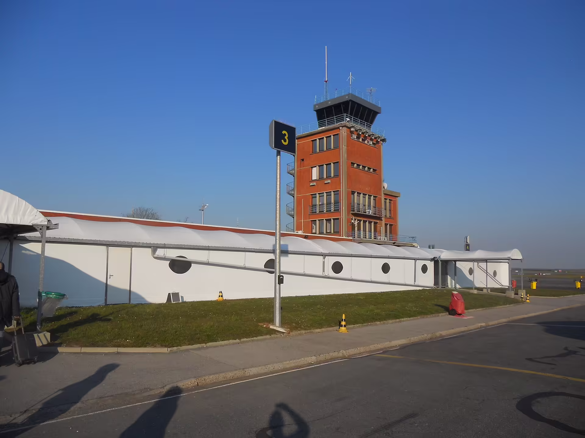 Beauvais-Tillé airport (BVA)