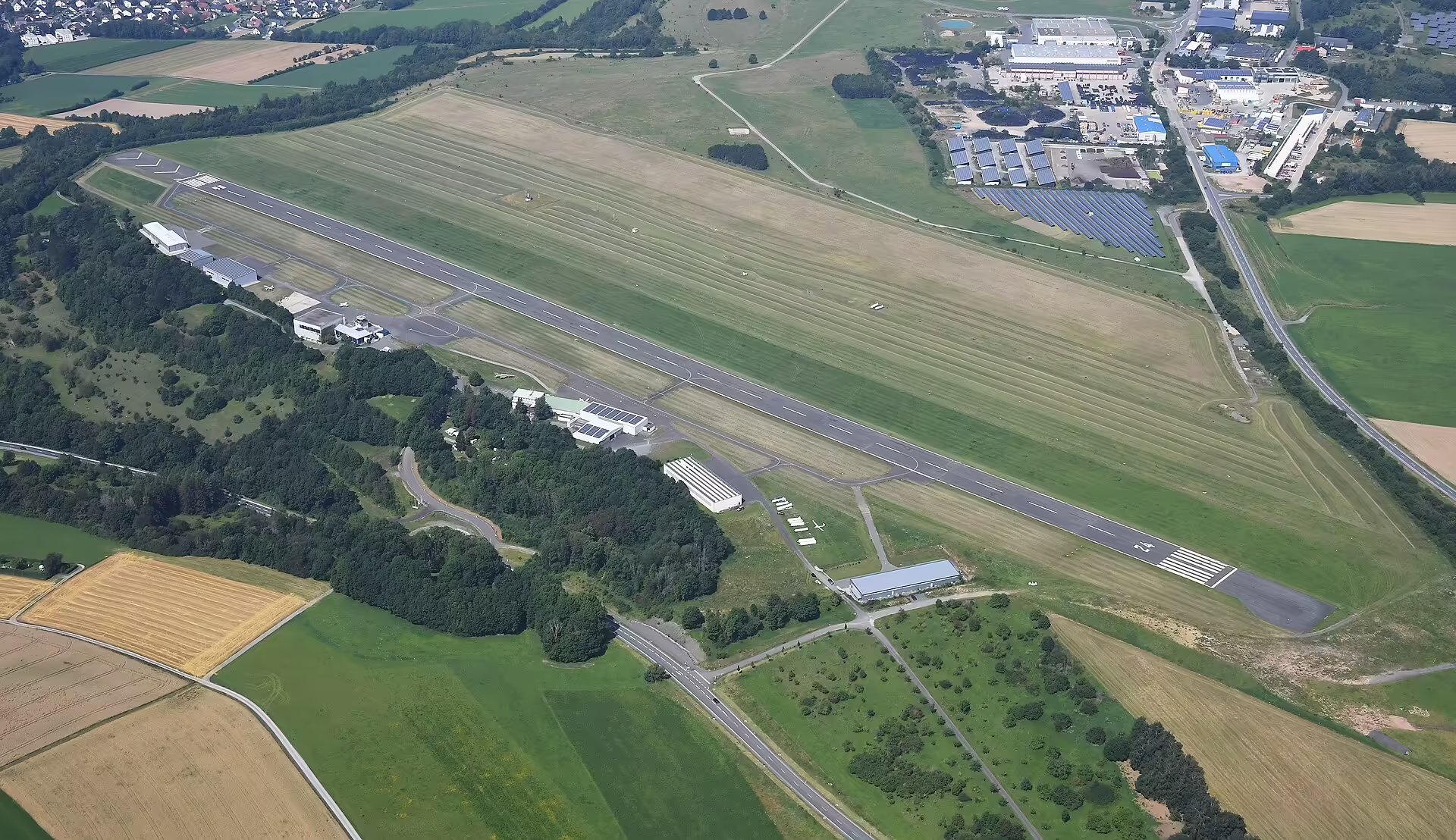 Bayreuth Airport (BYU)