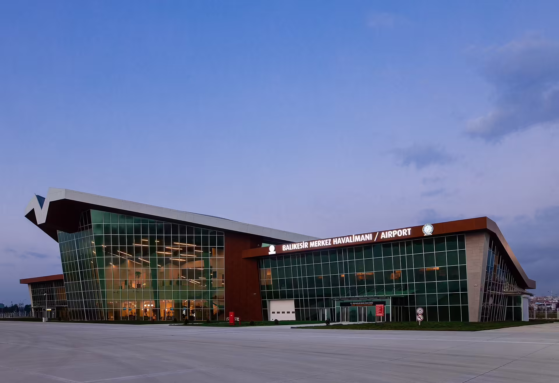 Balıkesir Airport (BZI)