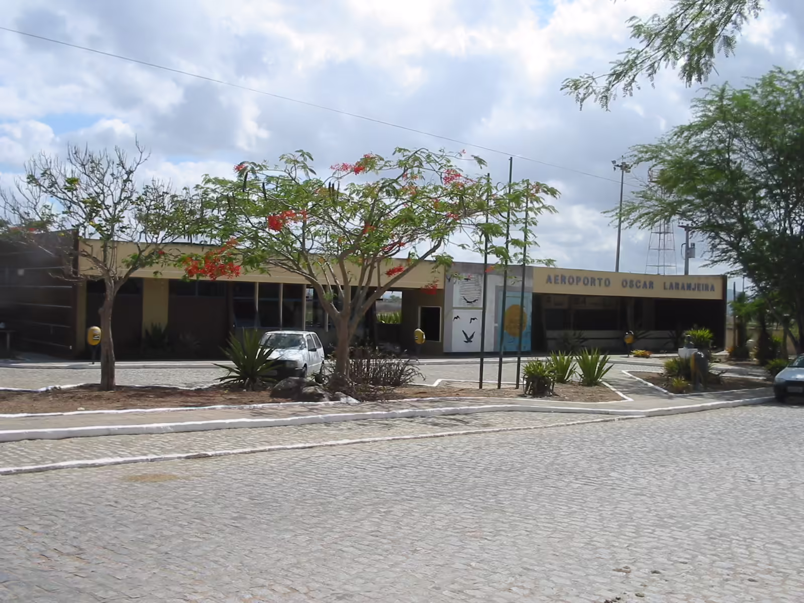 Caruaru Airport (CAU)