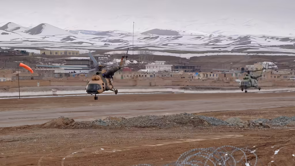 Chaghcharan Airport (CCN)