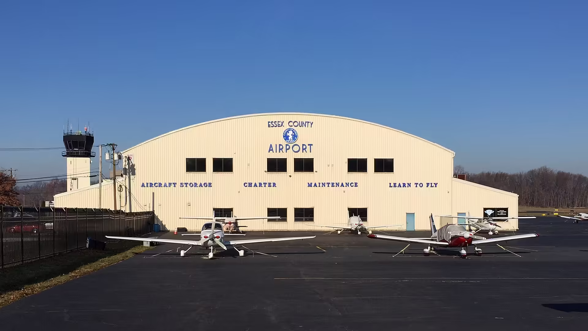 Essex County Airport (CDW)