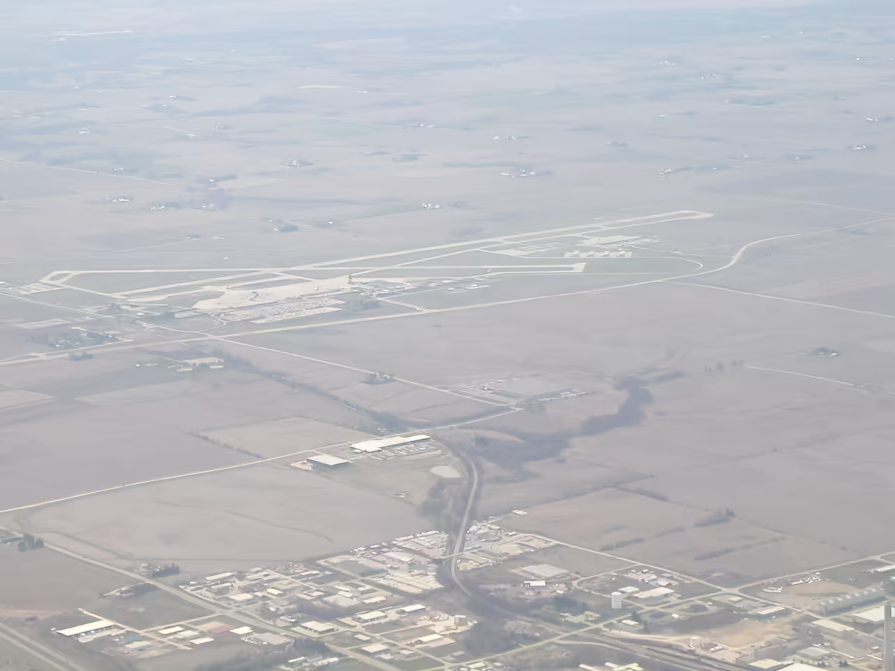 The Eastern Iowa Airport (CID)