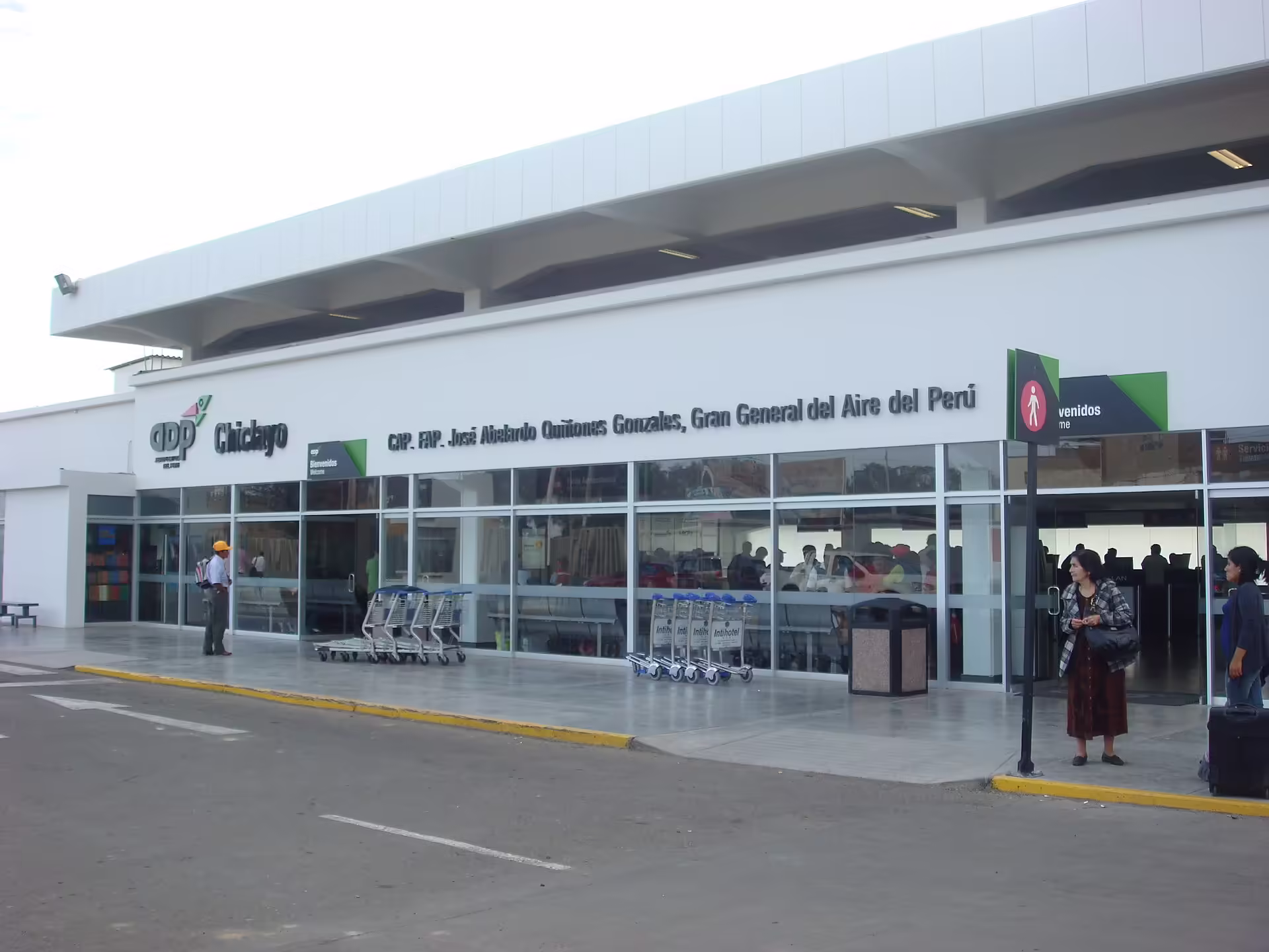 Capitán FAP José A. Quiñones González International Airport (CIX)