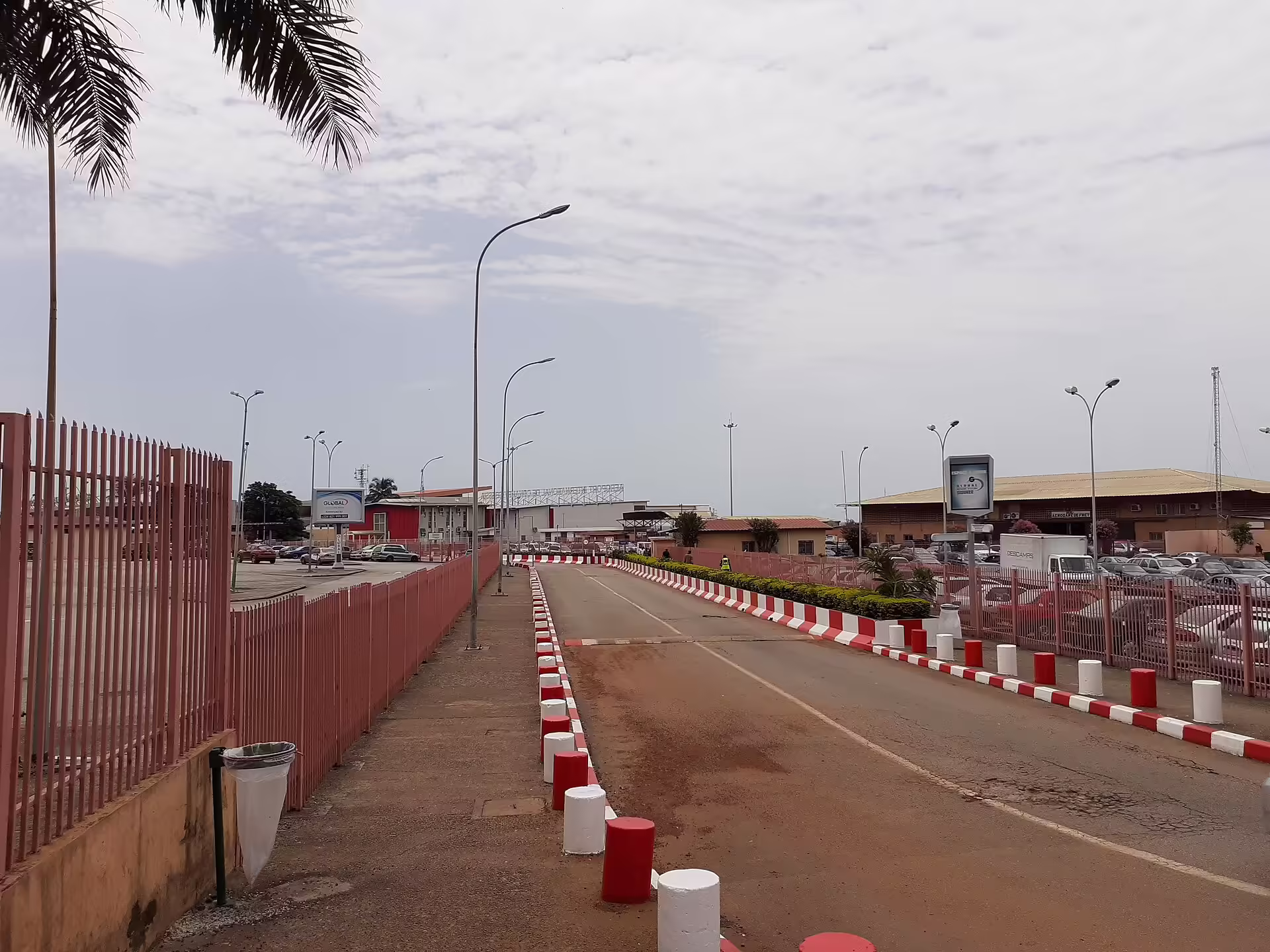 Ahmed Sékou Touré International Airport (CKY)