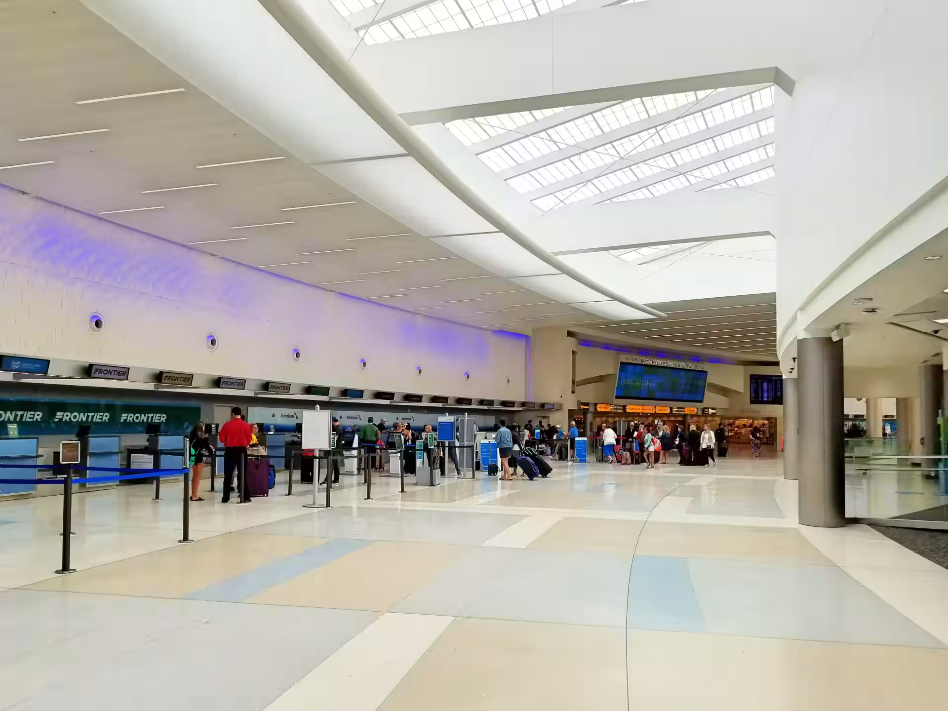 John Glenn Columbus International Airport (CMH)