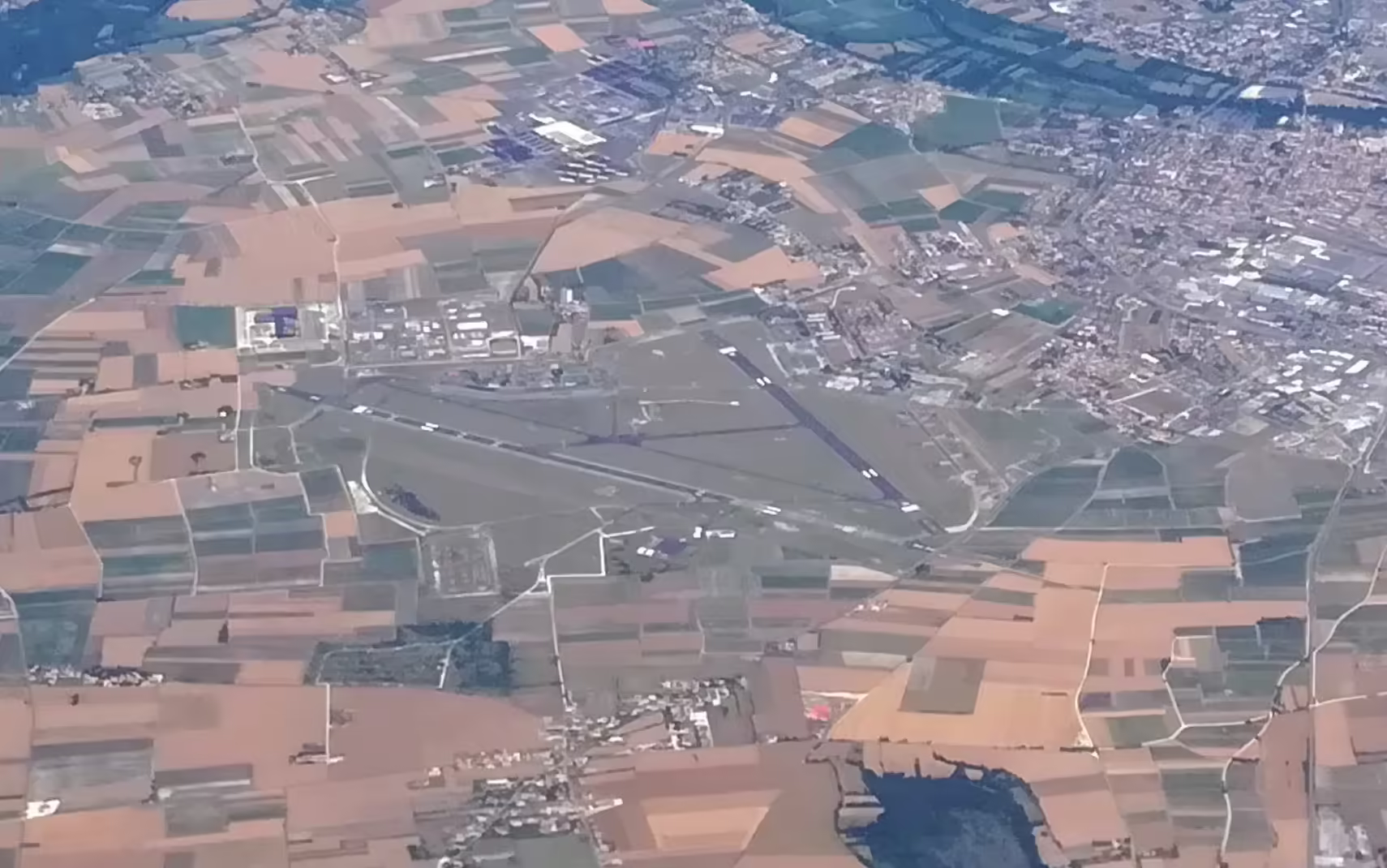 Cognac-Châteaubernard (BA 709) Air Base (CNG)