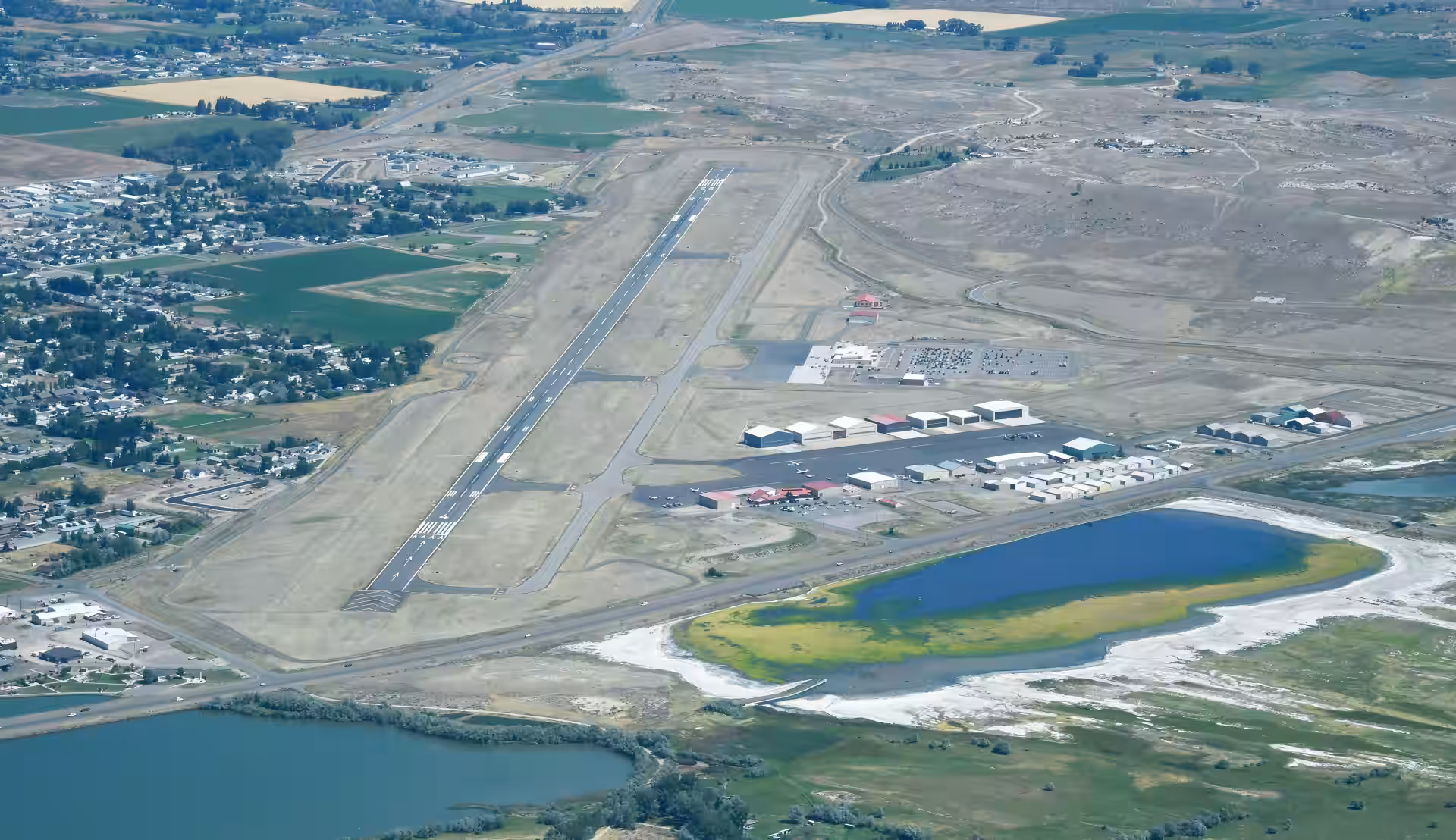 Yellowstone Regional Airport (COD)
