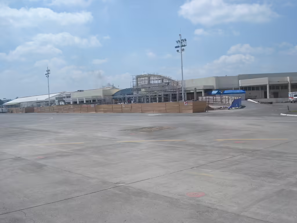 Clark International Airport / Clark Air Base (CRK)