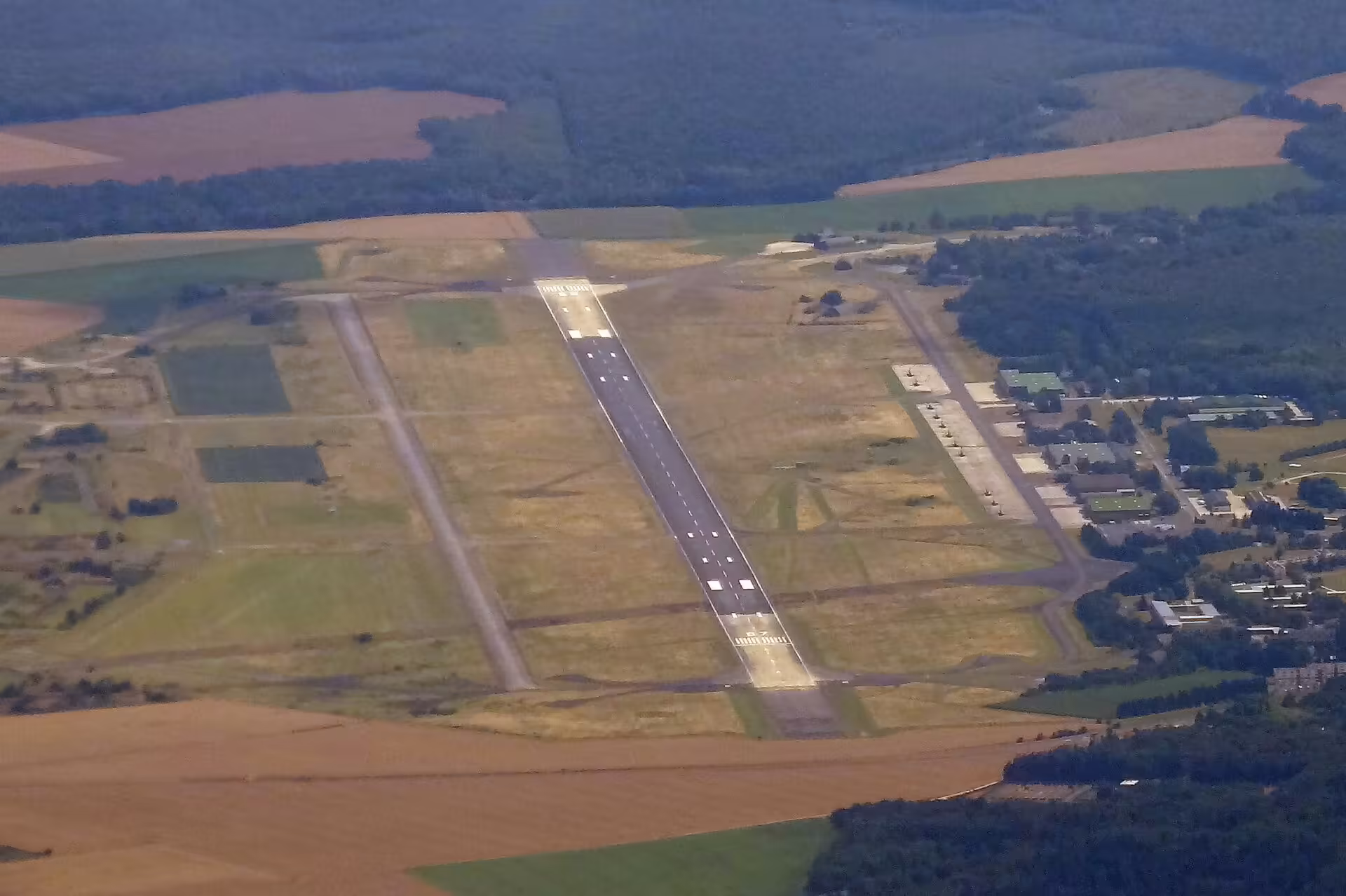 Creil Air Base (CSF)