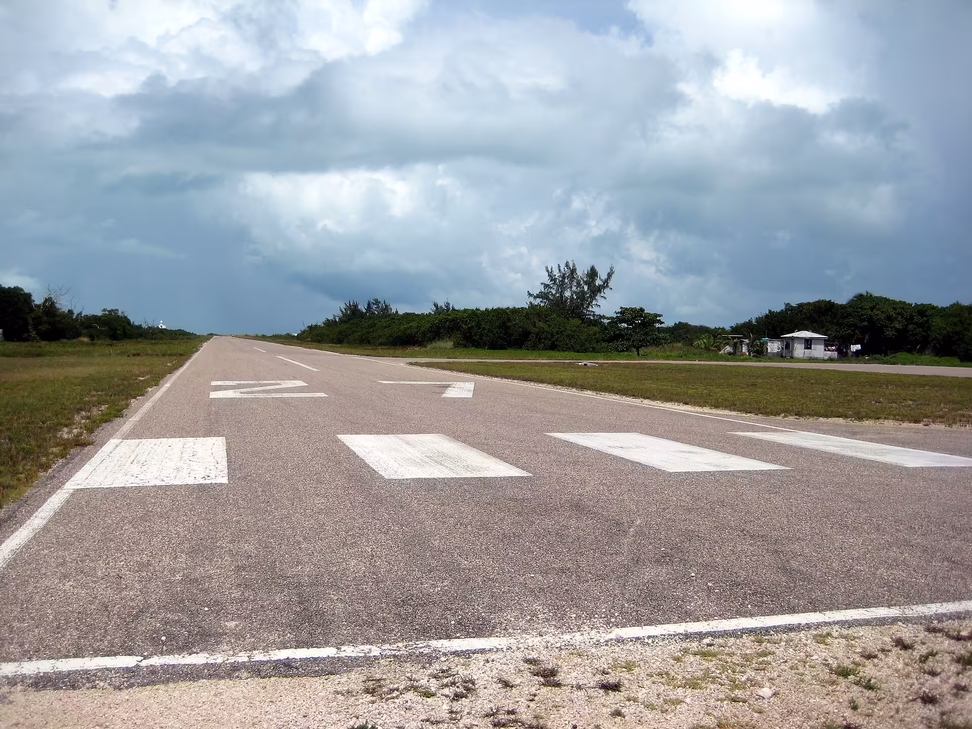 Caye Caulker Airport (CUK)