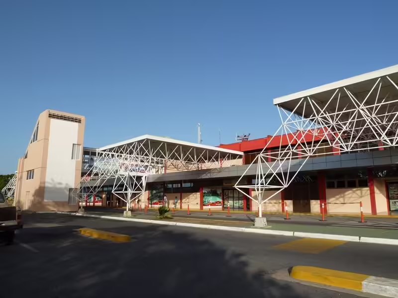 Antonio José de Sucre Airport (CUM)