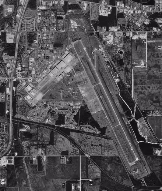 Chennault International Airport (CWF)