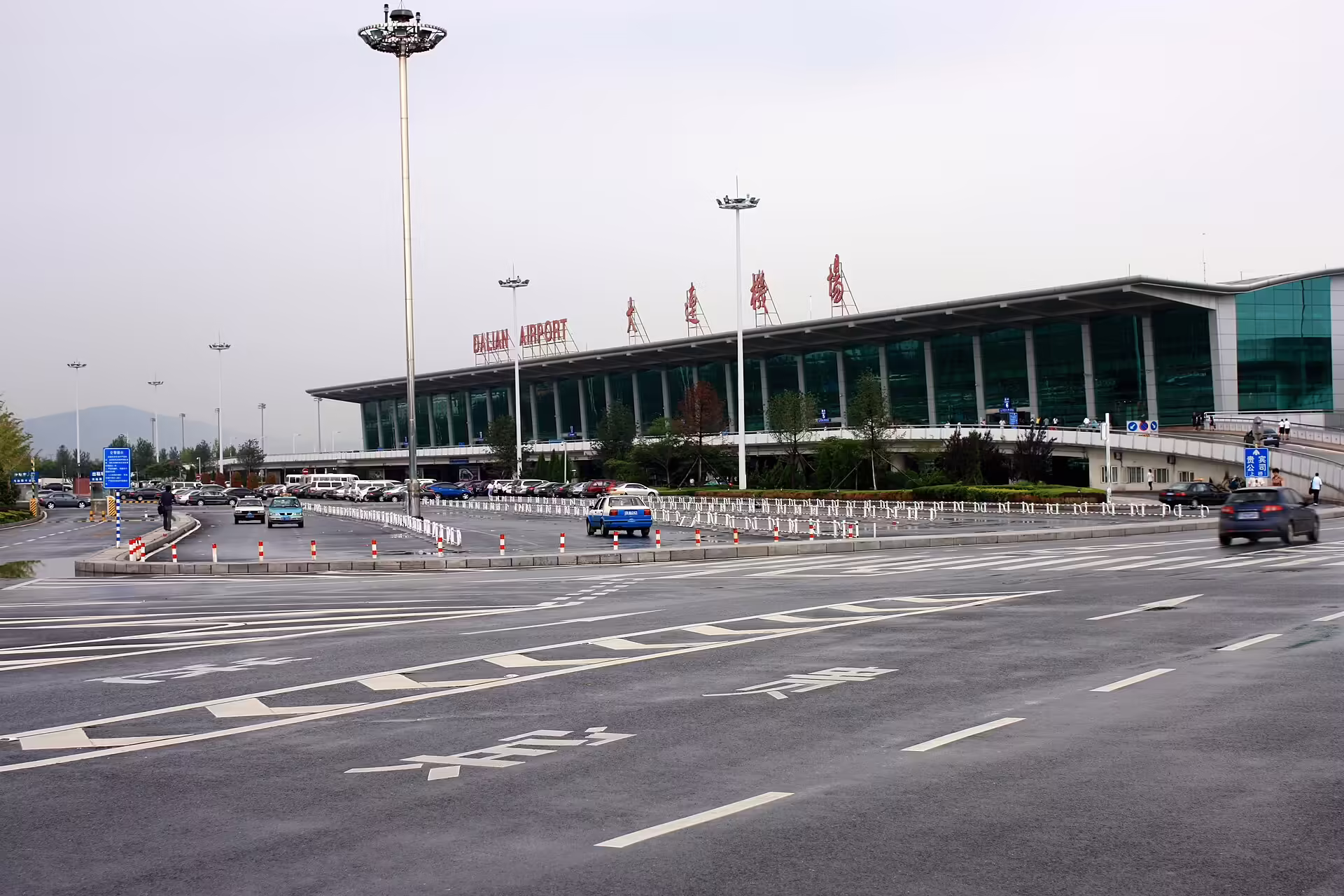 Dalian Zhoushuizi International Airport (DLC)