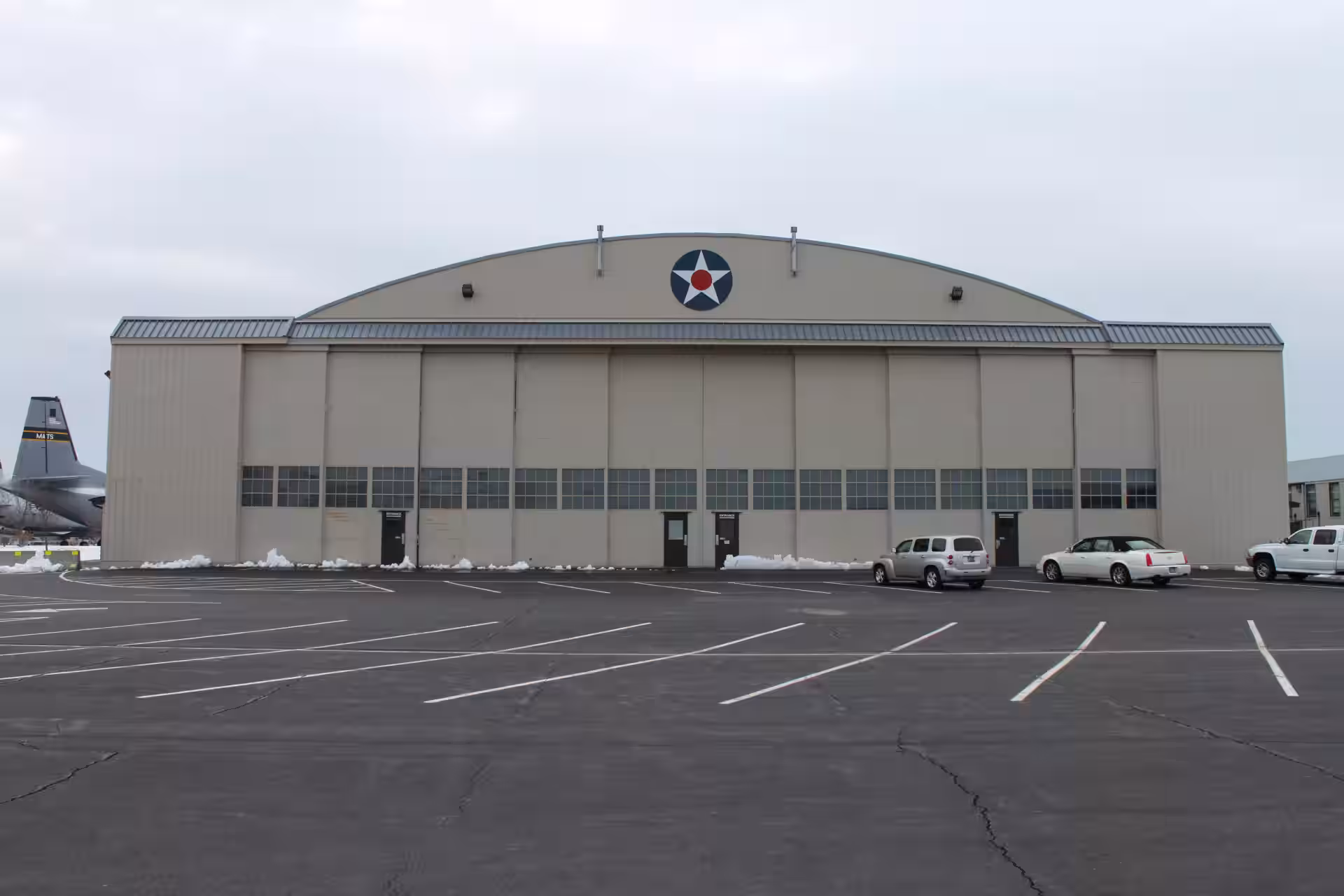 Dover Civil Air Terminal/Dover Air Force Base (DOV)