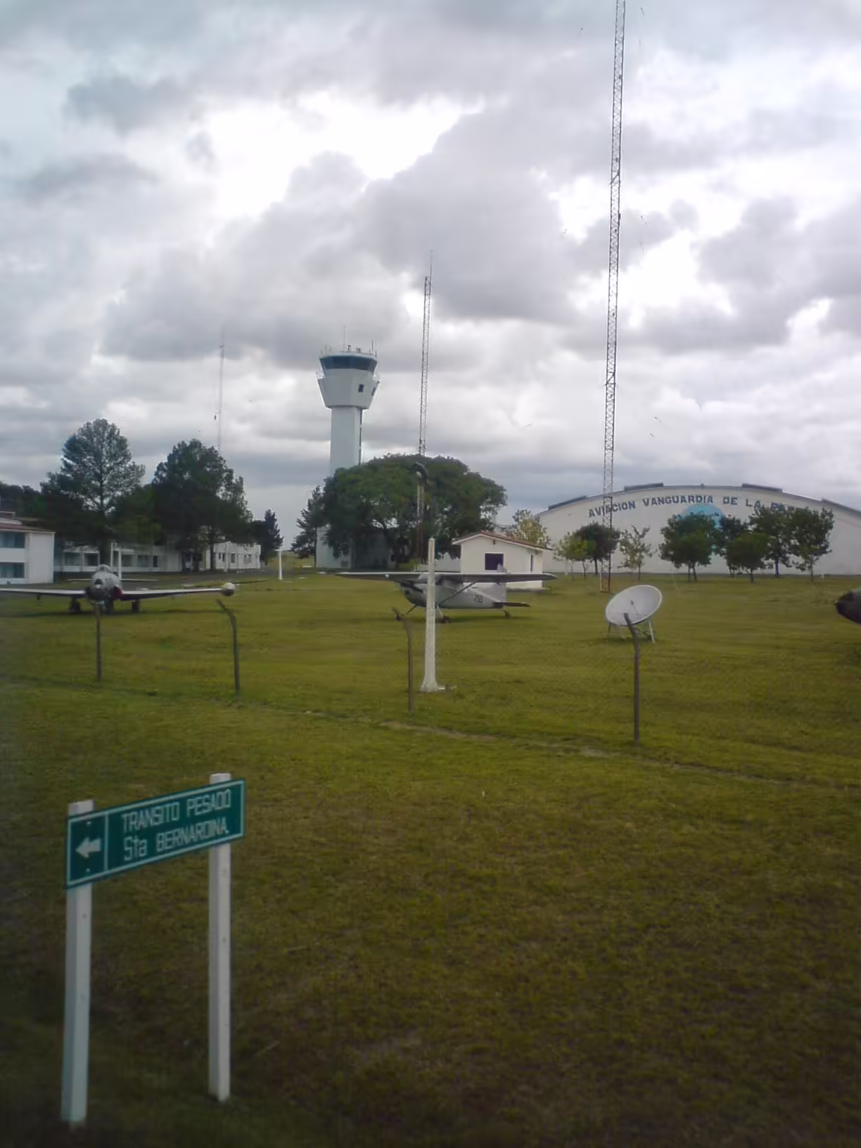 Santa Bernardina International Airport (DZO)