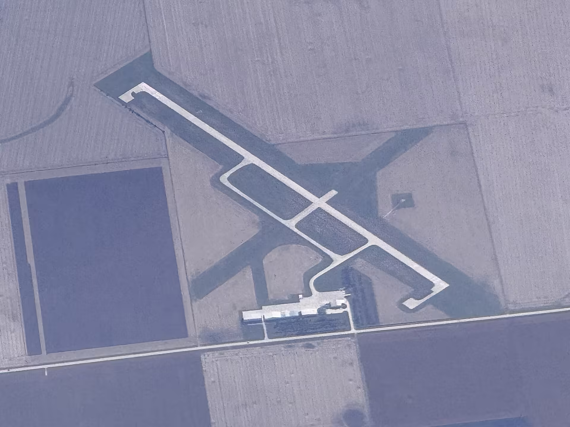 Webster City Municipal Airport (EBS)