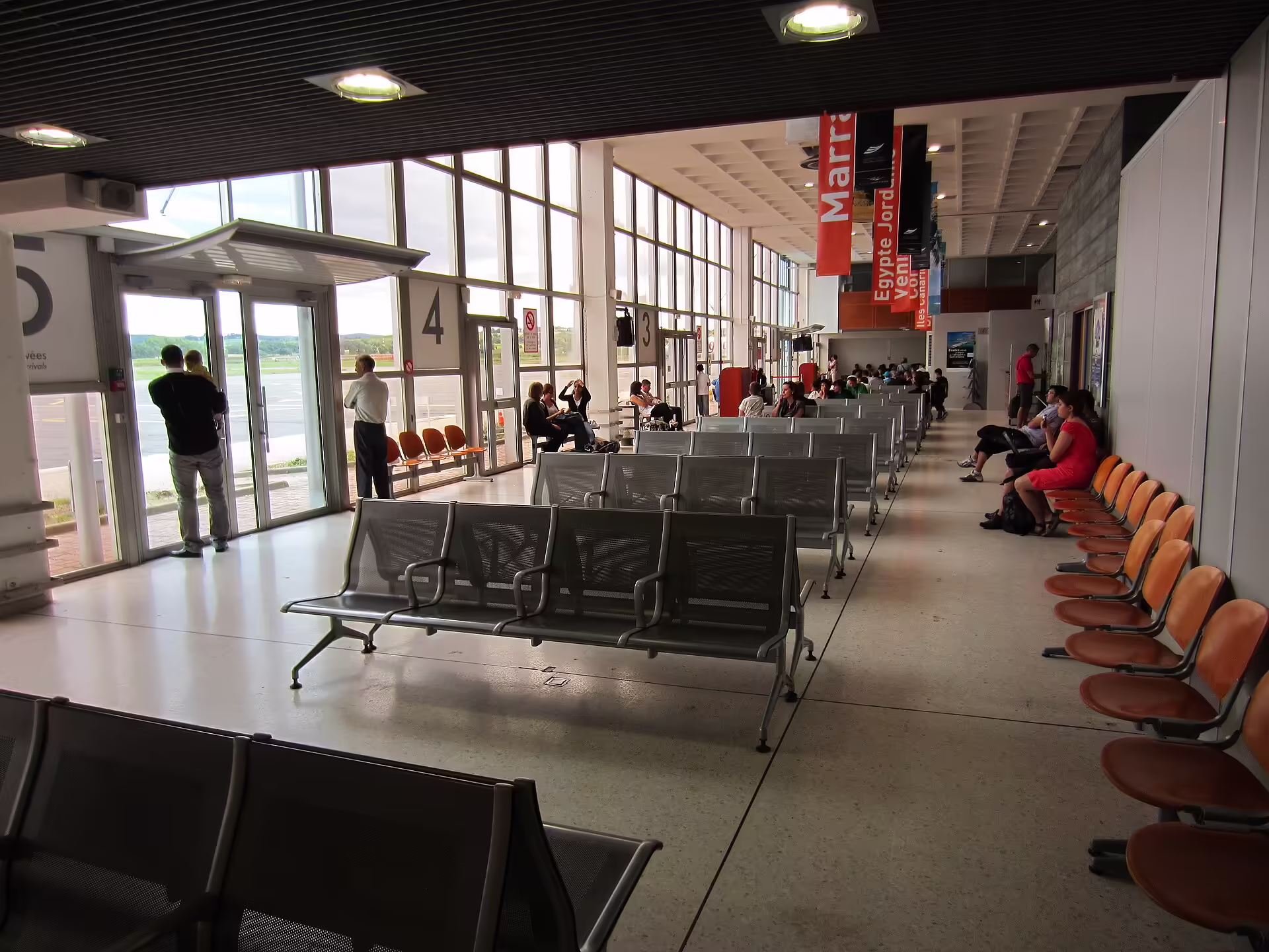 Saint-Étienne-Bouthéon Airport (EBU)