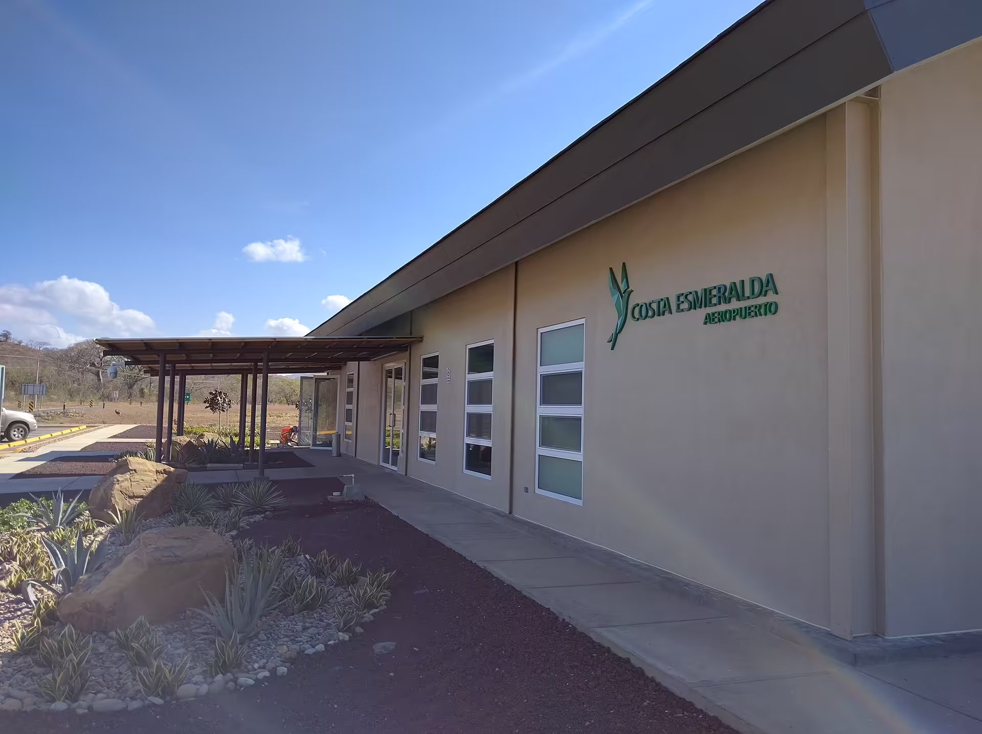 Costa Esmeralda Airport (ECI)