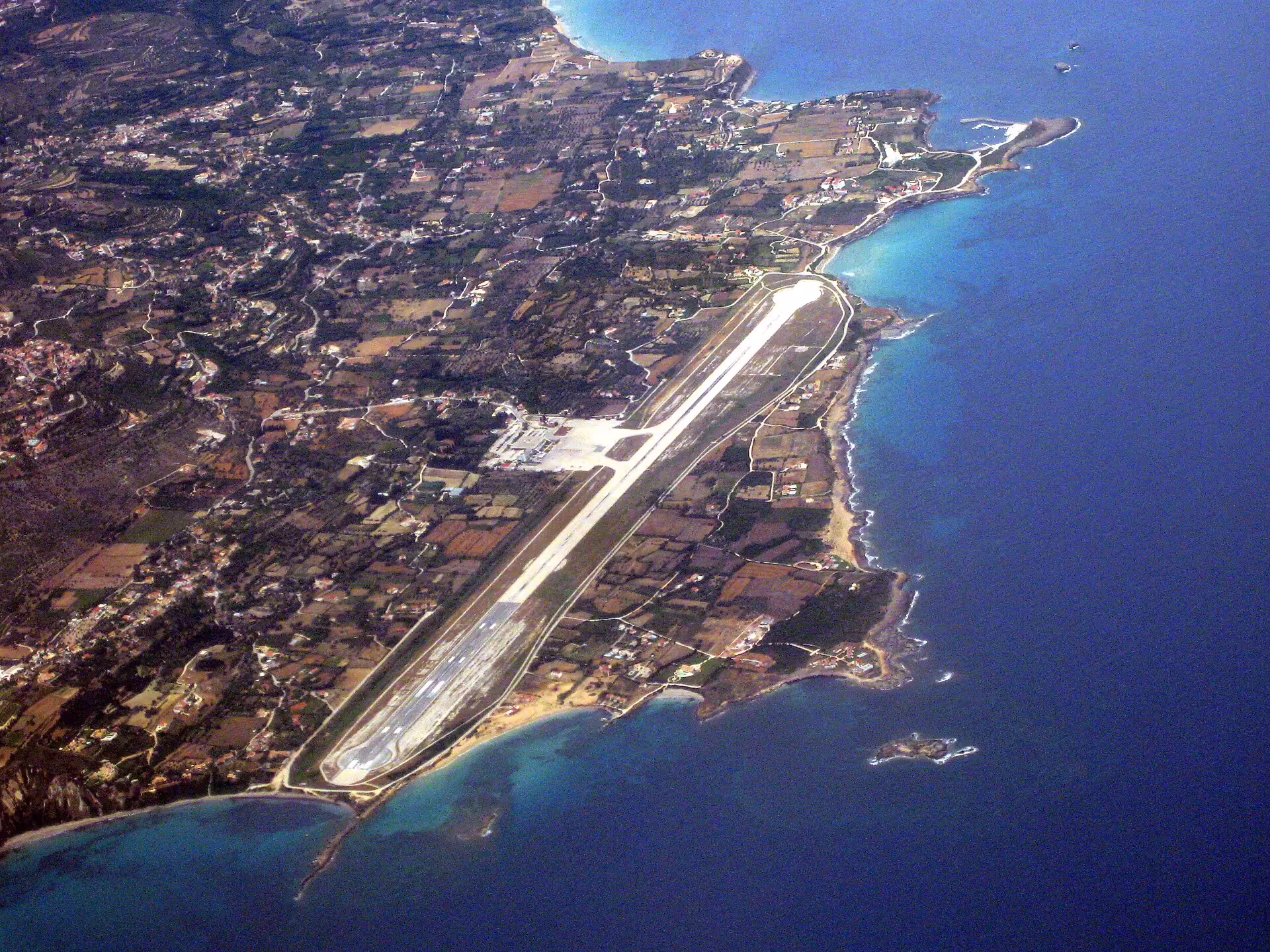 Kefallinia Airport (EFL)