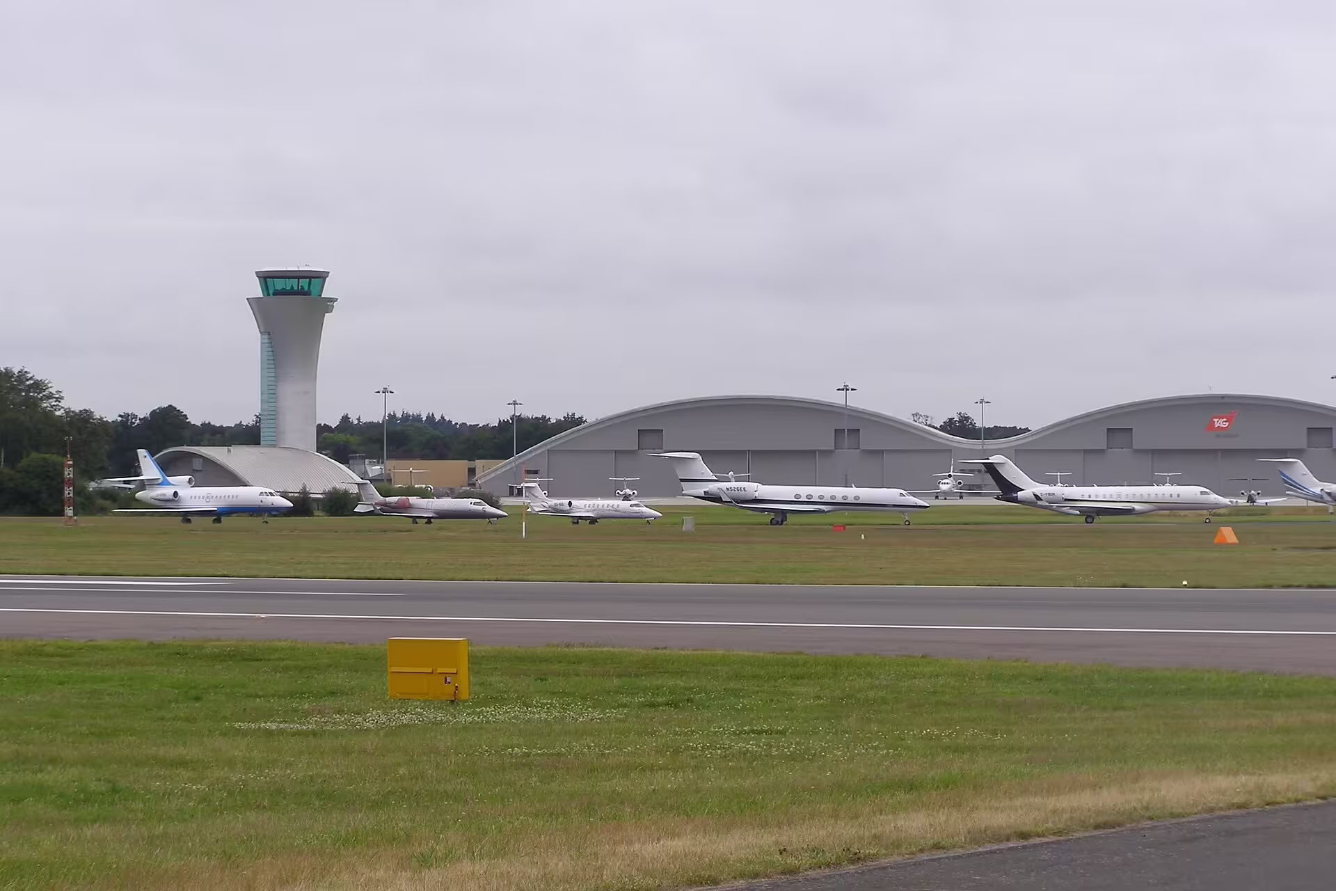 Farnborough Airport (FAB)