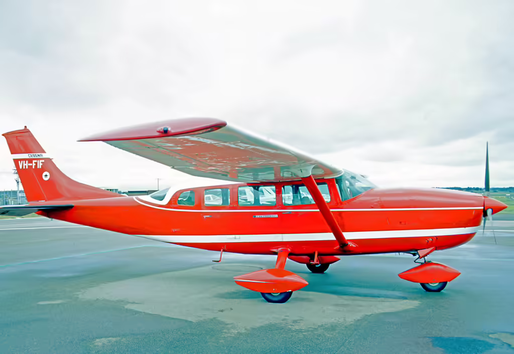 Flinders Island Airport (FLS)