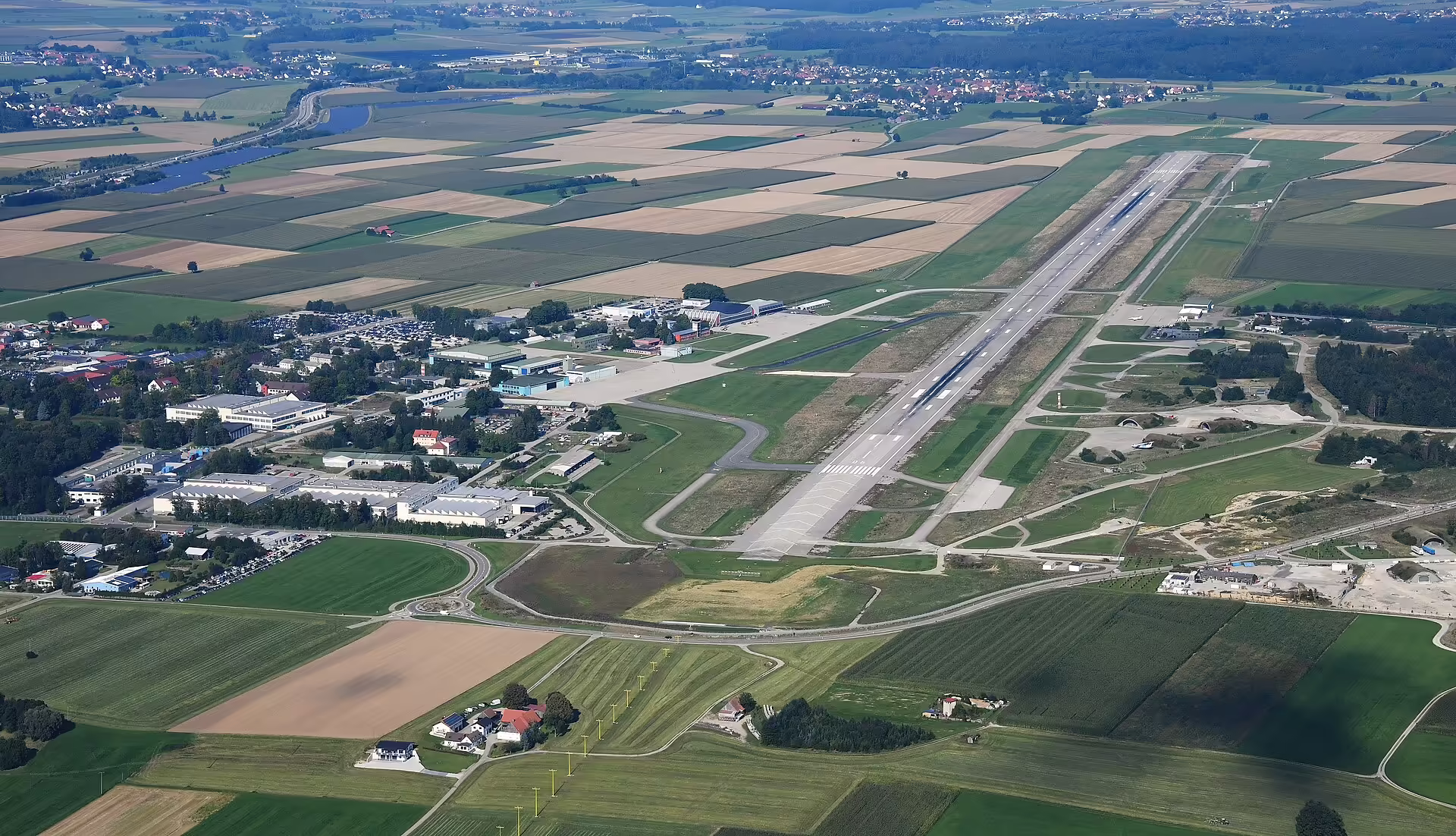Memmingen Allgau Airport (FMM)