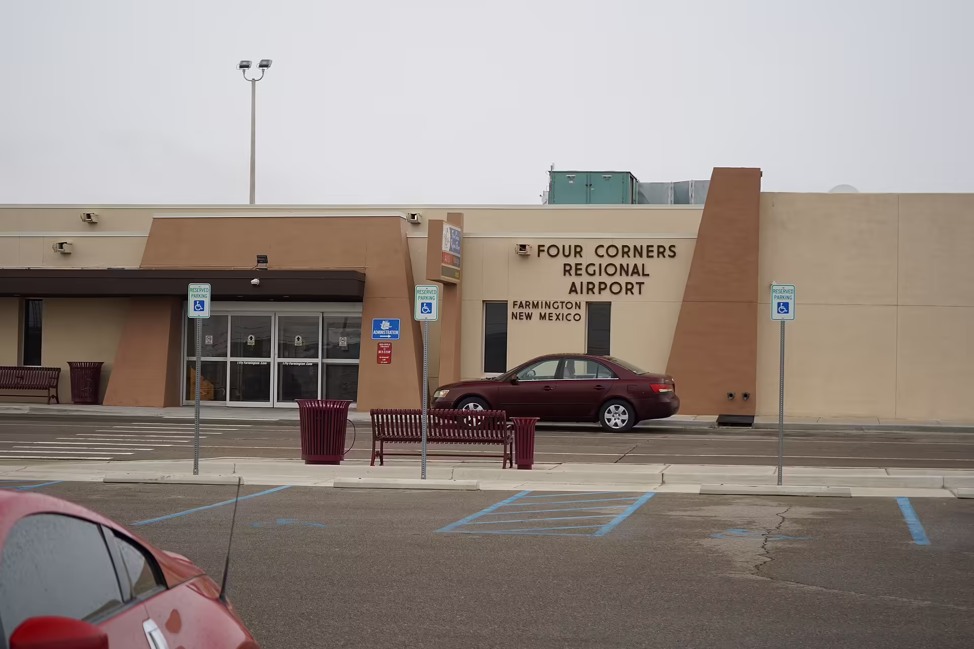 Four Corners Regional Airport (FMN)