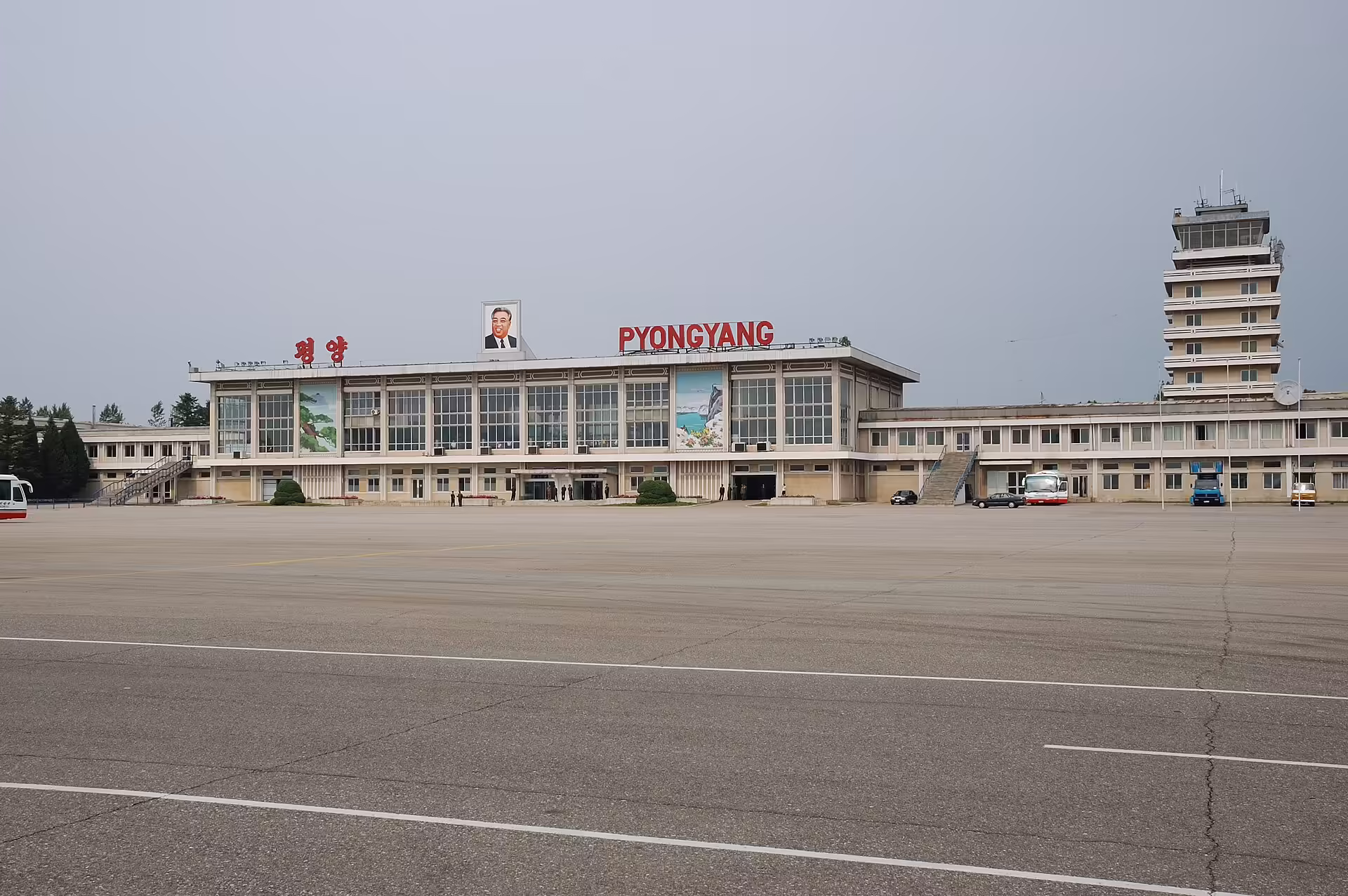Medzinárodné letisko Pchjongjang (FNJ)