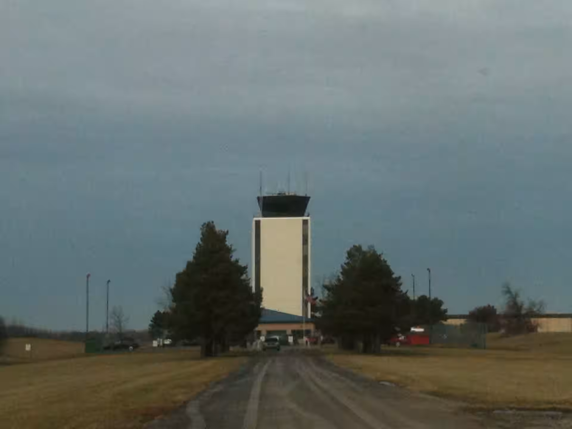 Bishop International Airport (FNT)