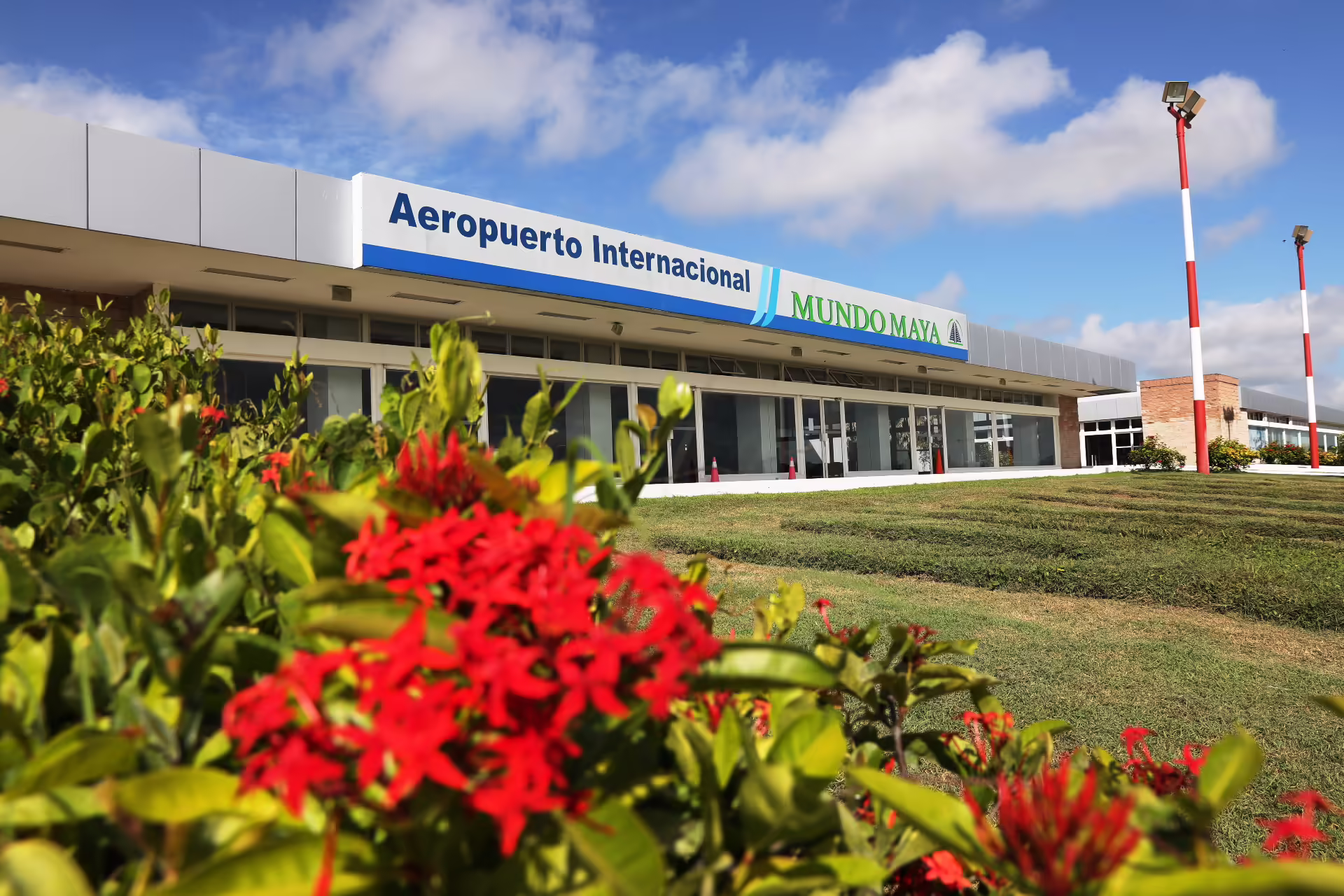 Mundo Maya International Airport (FRS)
