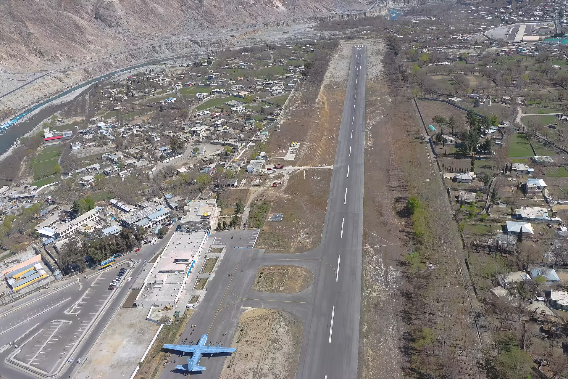 Gilgit Airport (GIL)
