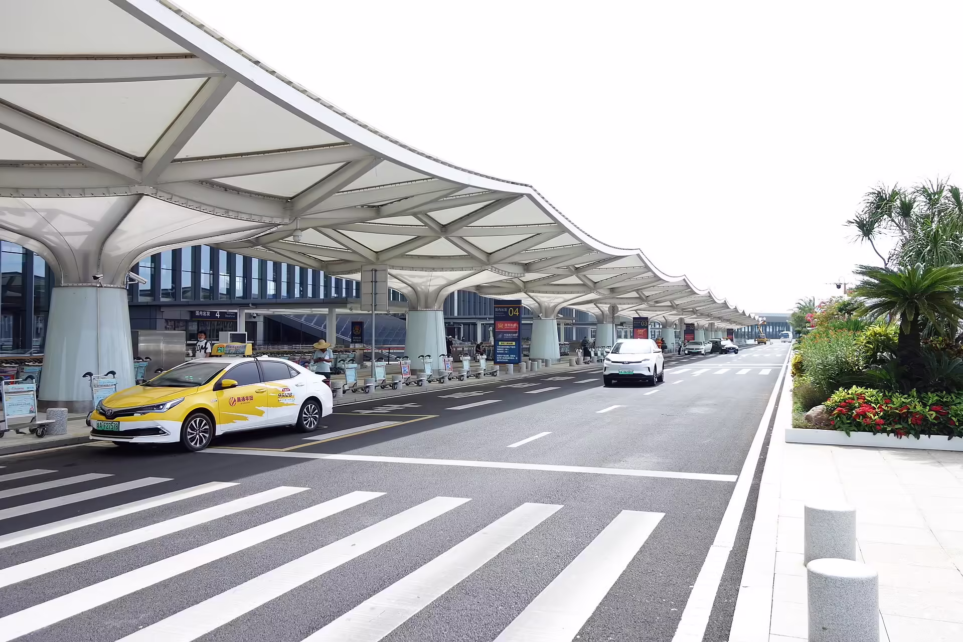 Haikou Meilan International Airport (HAK)