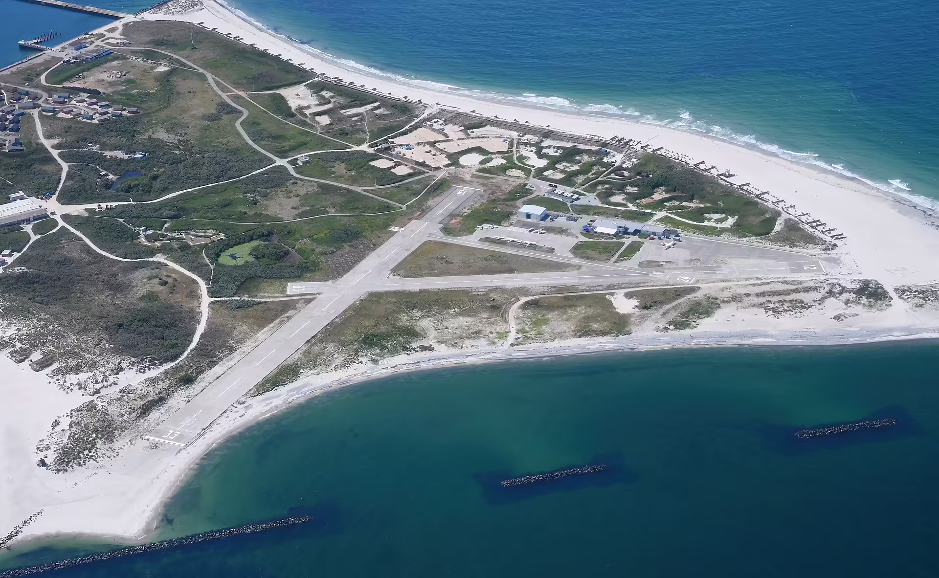 Helgoland-Düne Airport (HGL)