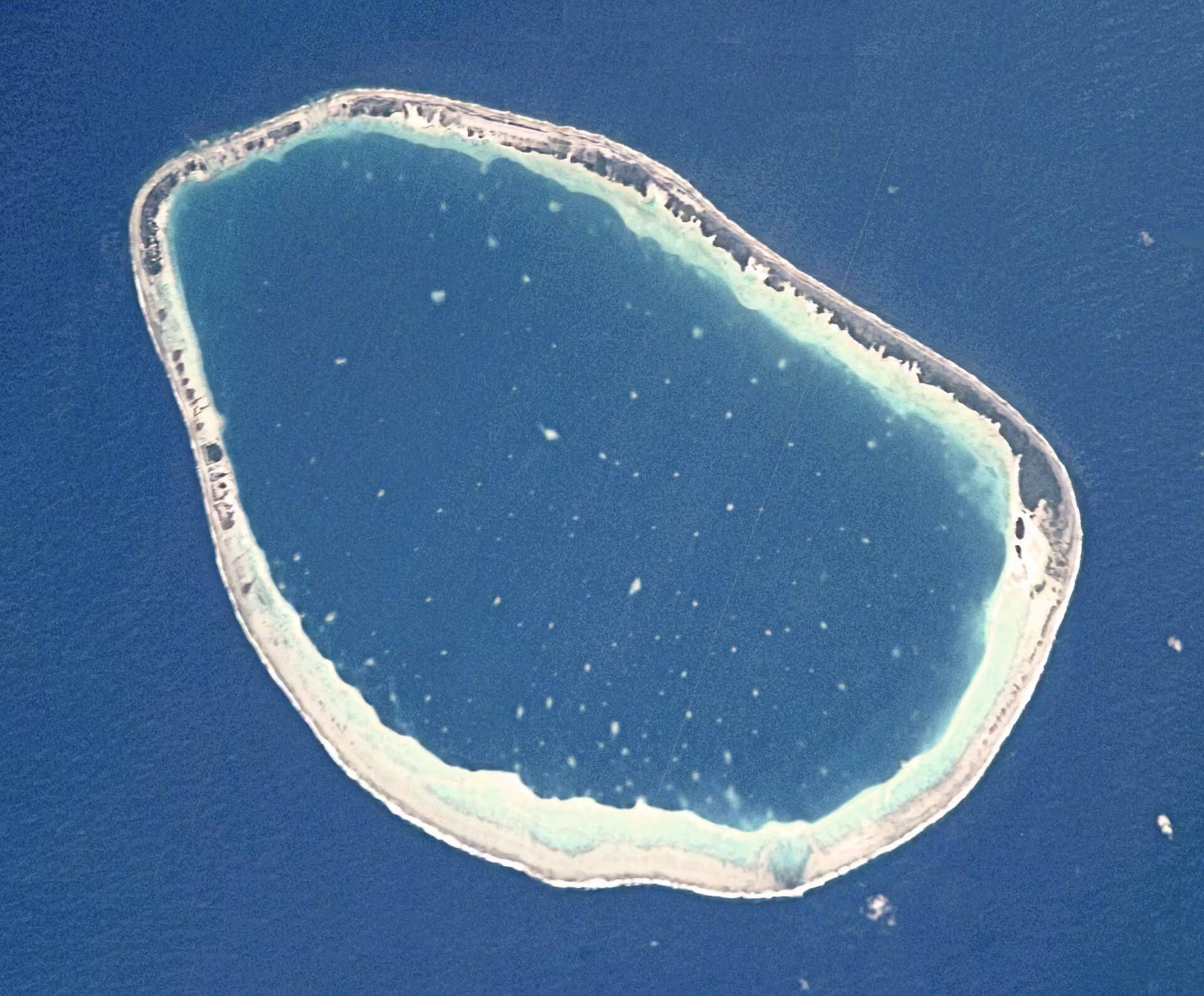 Hikueru Airport (HHZ)