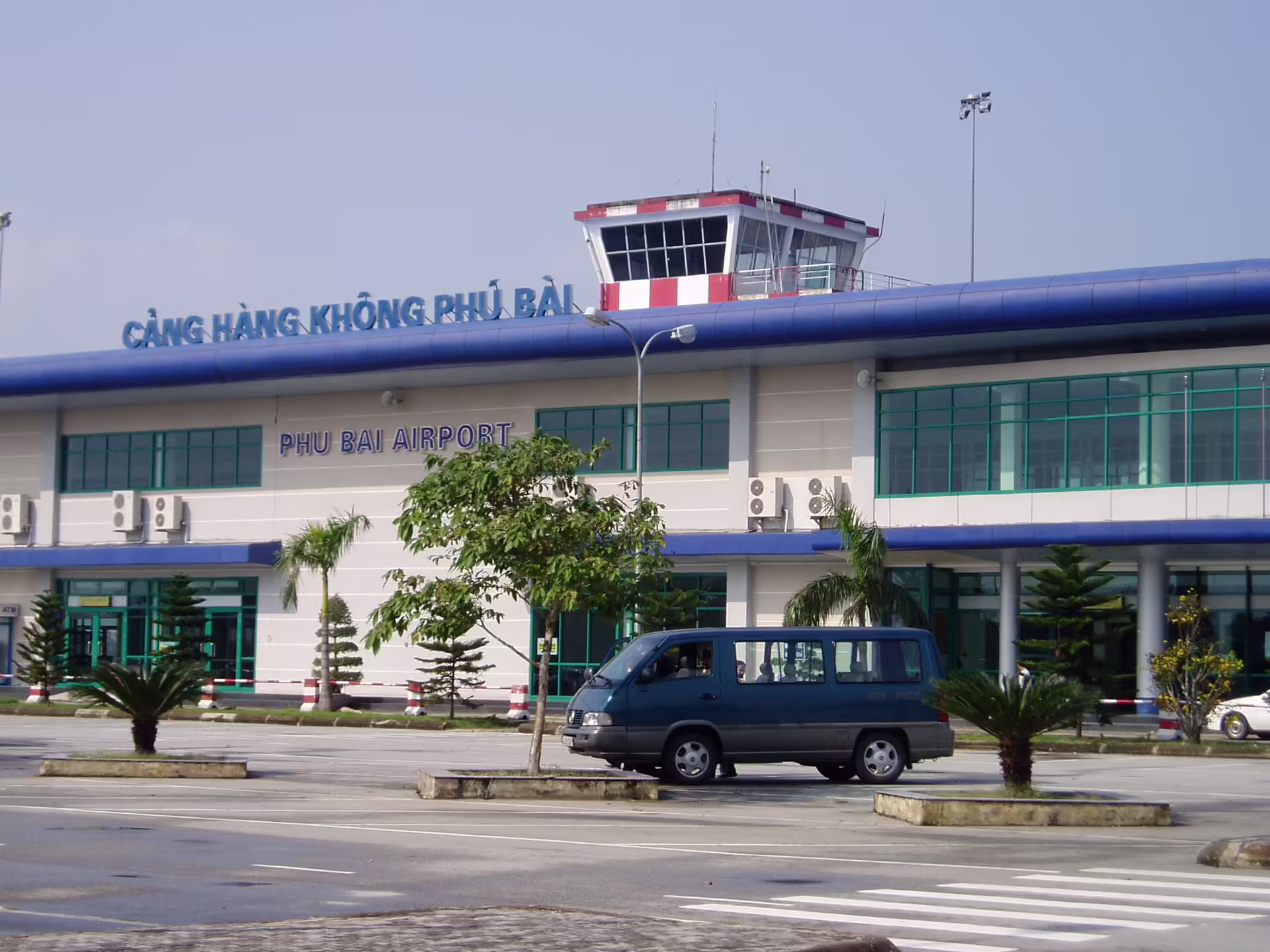 Phu Bai International Airport (HUI)