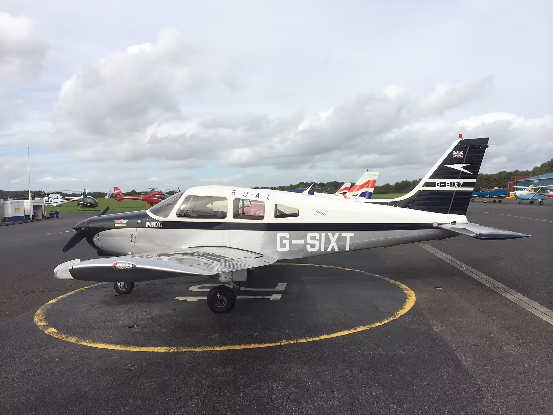 Wycombe Air Park (HYC)