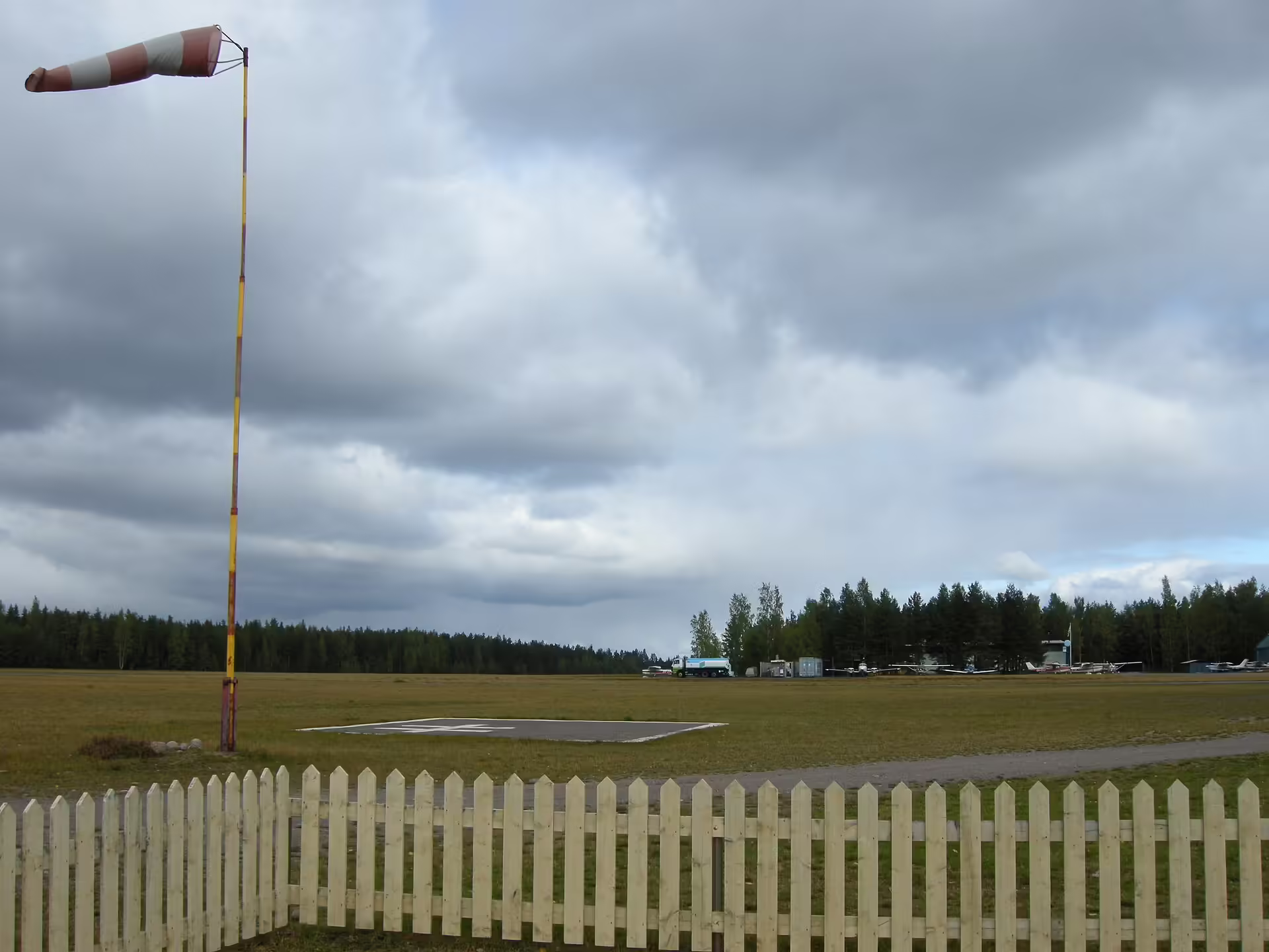 Hyvinkää Airfield (HYV)