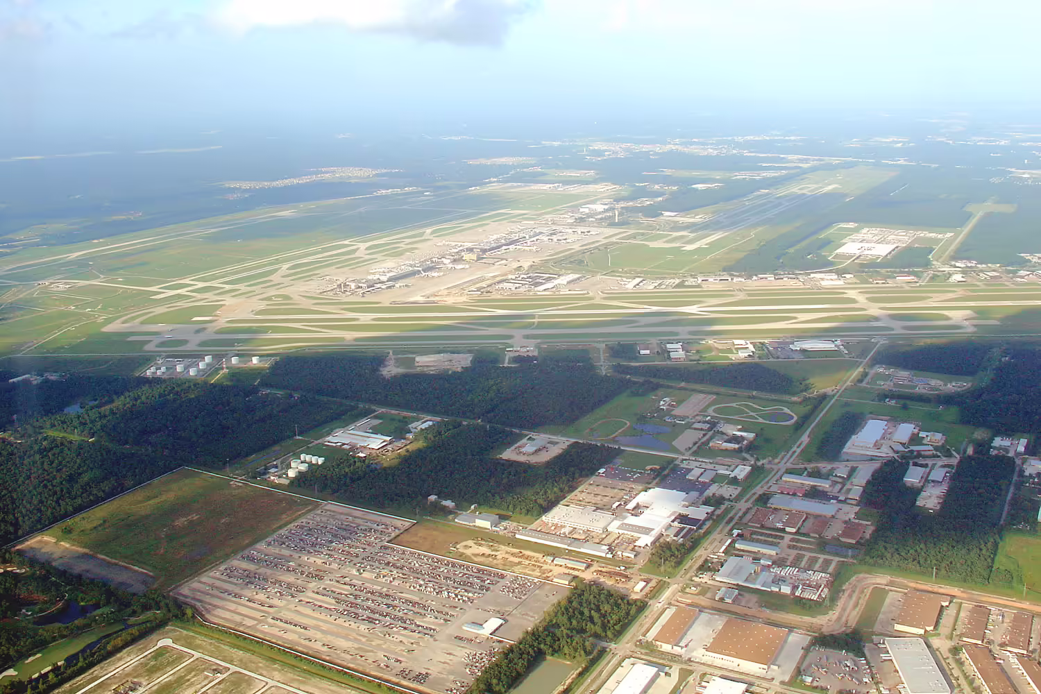George Bush Intercontinental Airport (IAH)