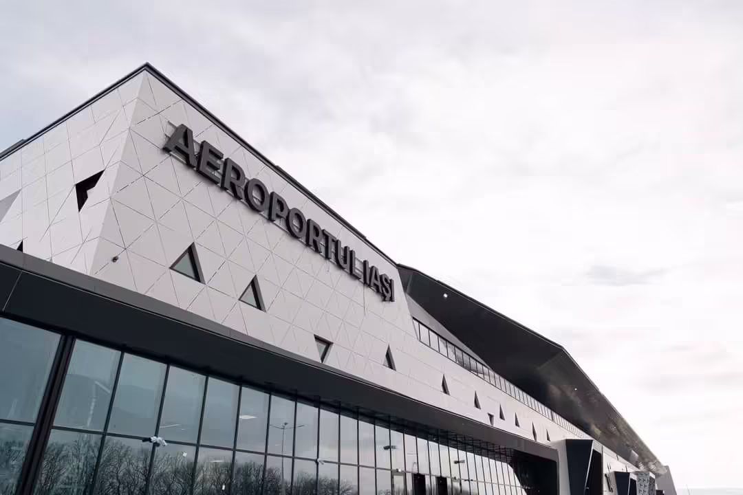 Iaşi International Airport (IAS)