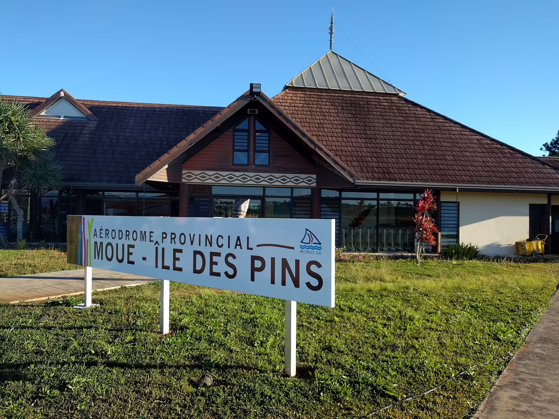 Île des Pins Airport (ILP)